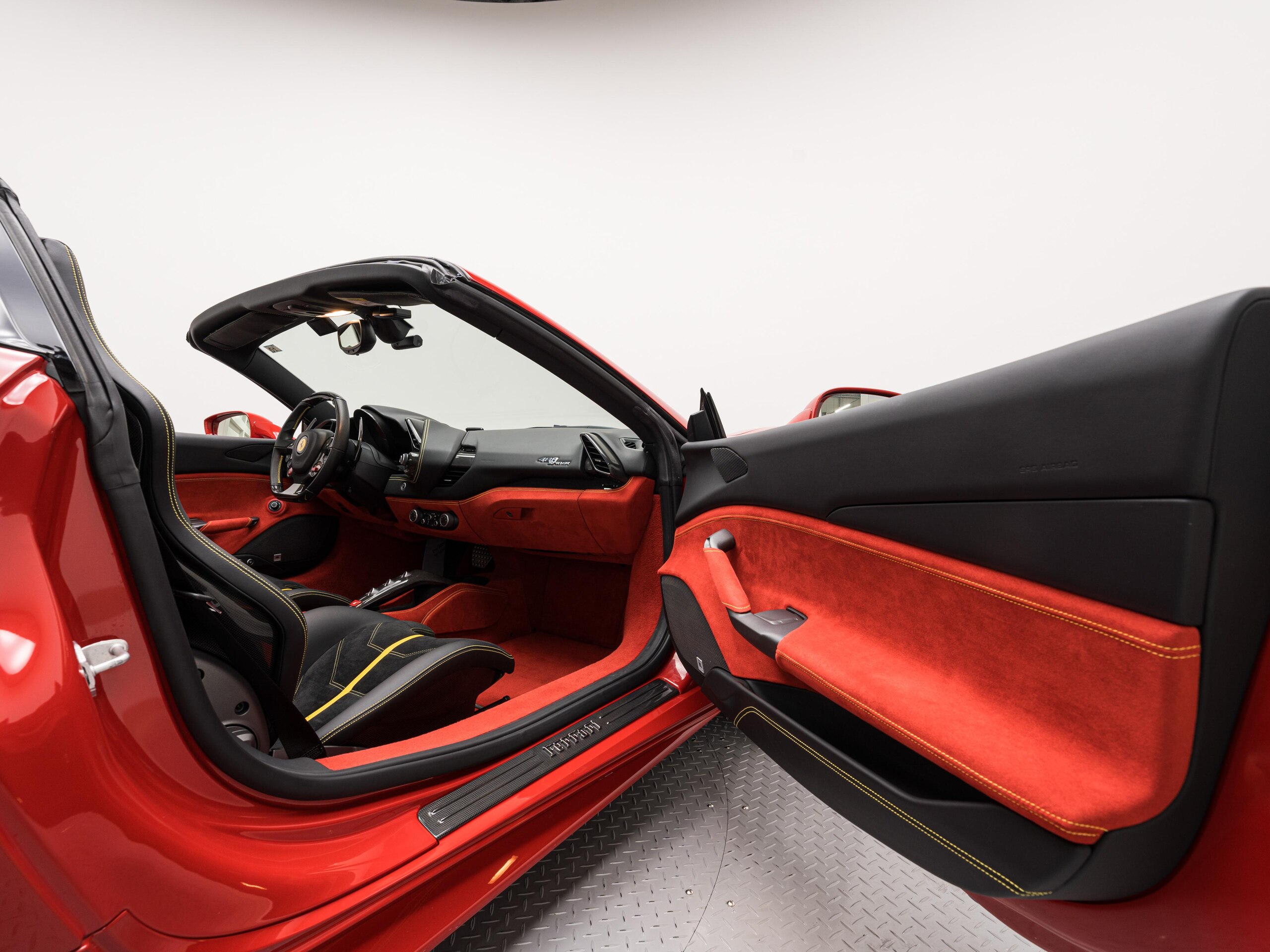 2016 Ferrari 488 Spider — Photo 26 / 30