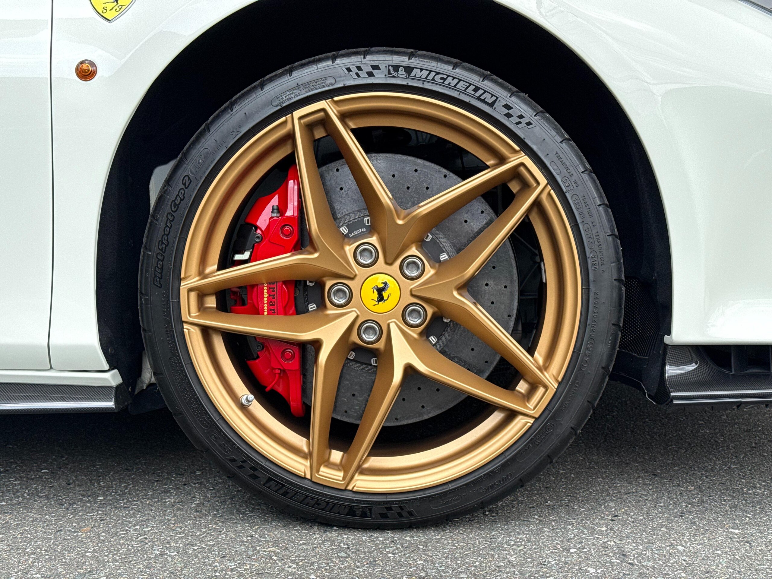 2020 Ferrari 488 Pista Spider — Photo 18 / 40