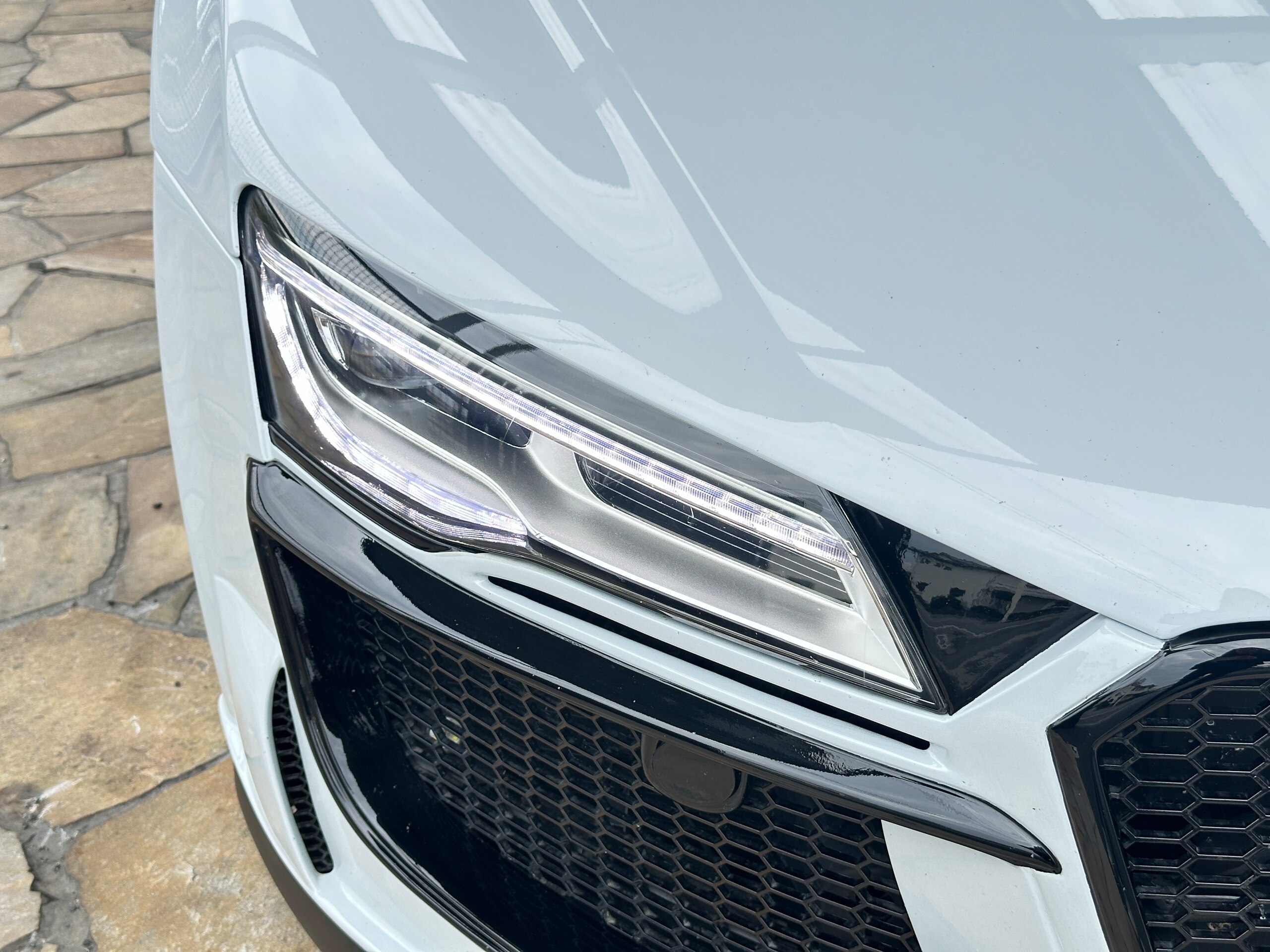 2013 Audi R8 5.2 FSI Quattro — Photo 17 / 23