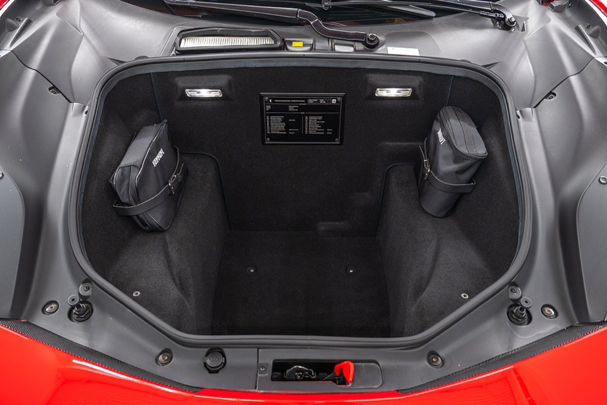 2016 Ferrari 488GTB — Photo 19 / 19