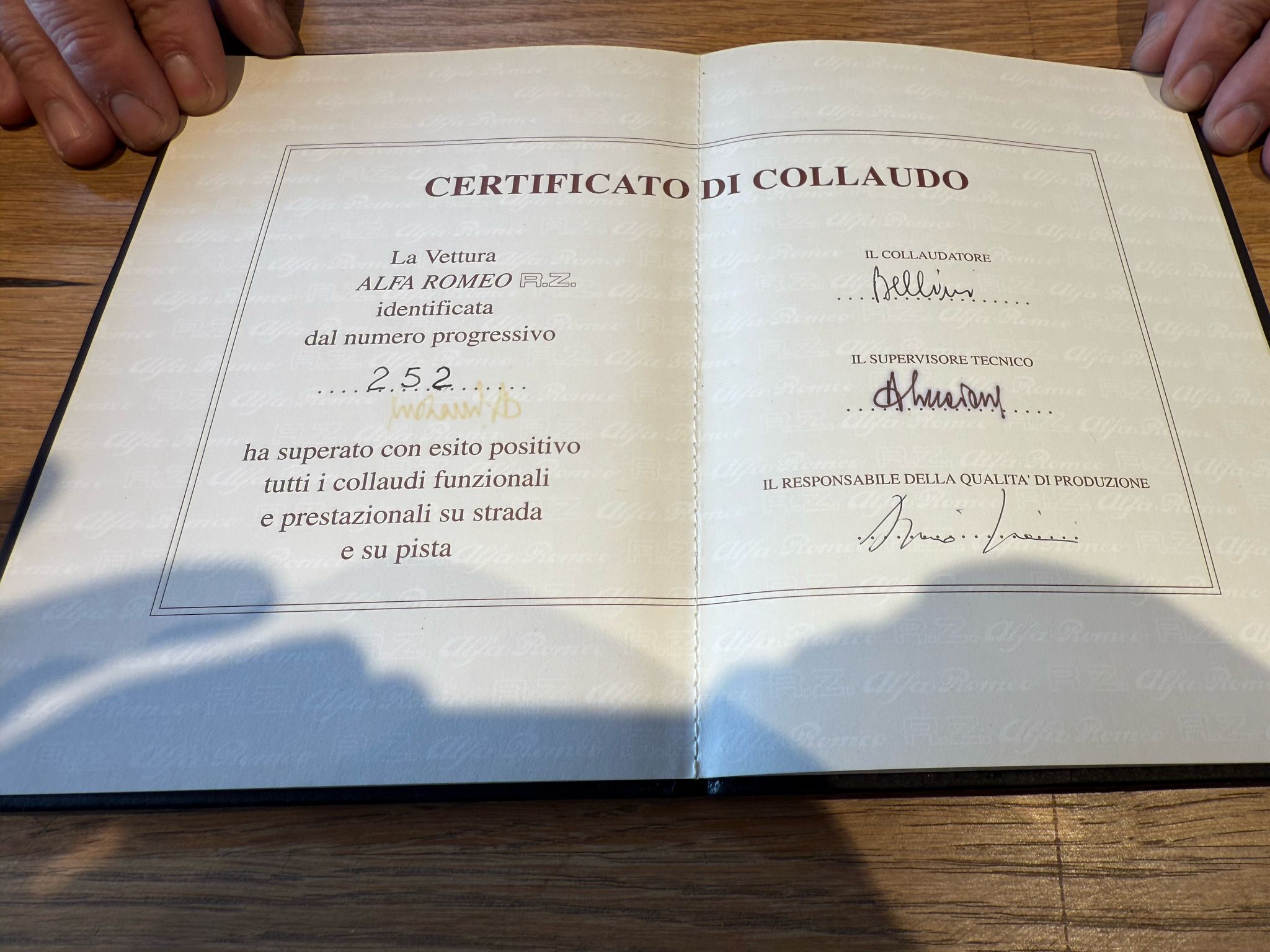 1993 Alfa Romeo RZ Limited Edition — Photo 15 / 16