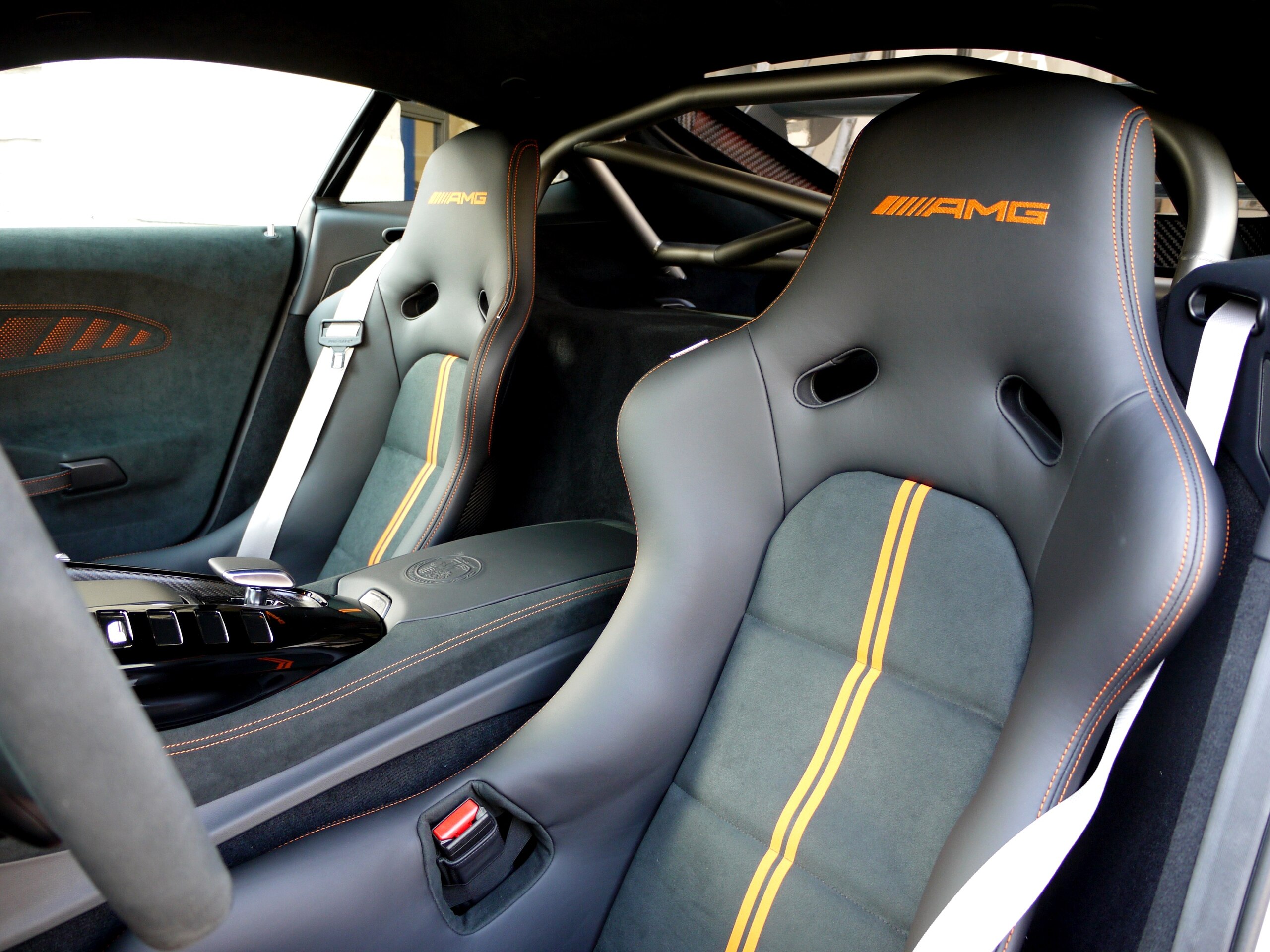 2021 Mercedes Benz AMG GT — Photo 8 / 11
