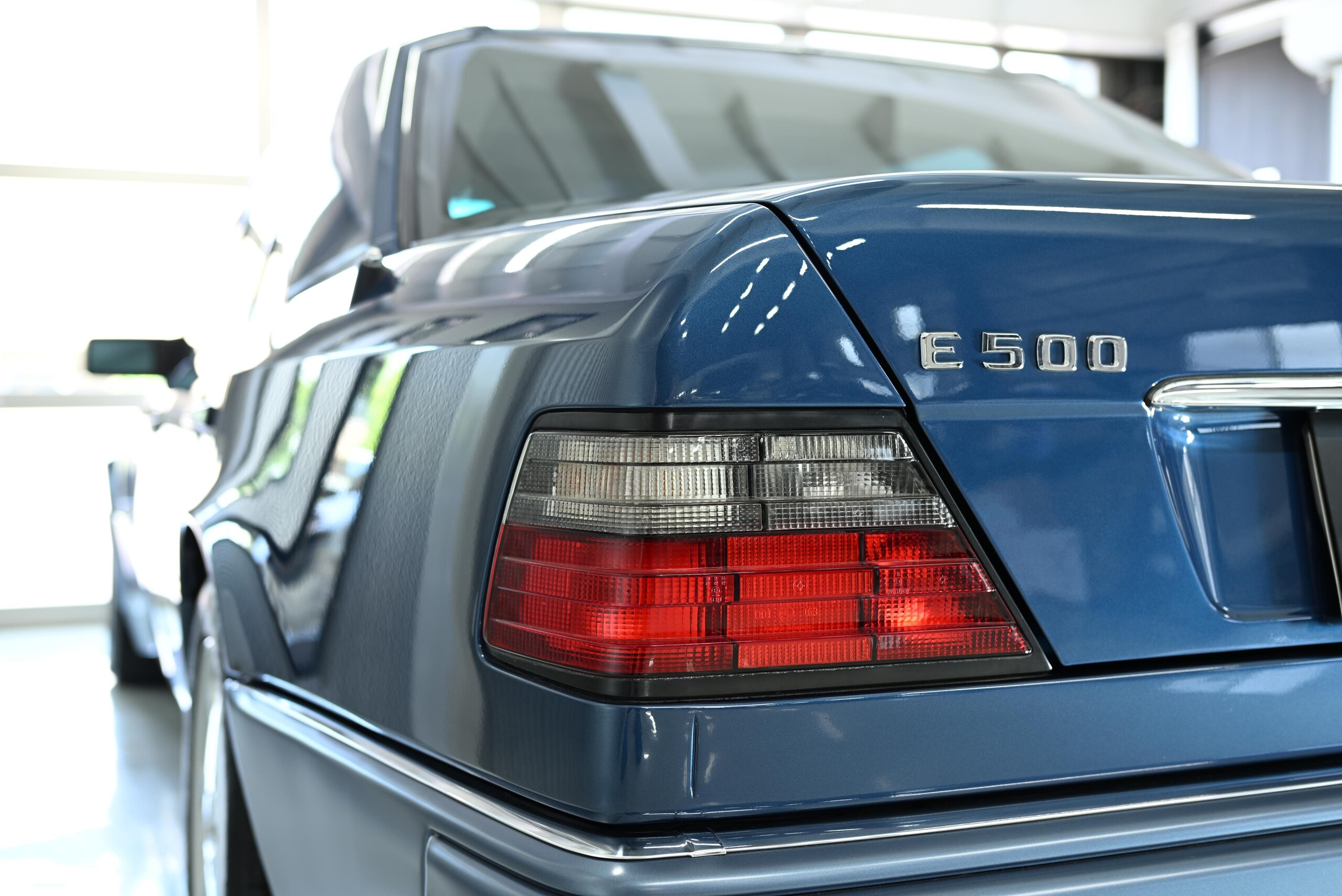 1994 Mercedes Benz E500 — Photo 24 / 74