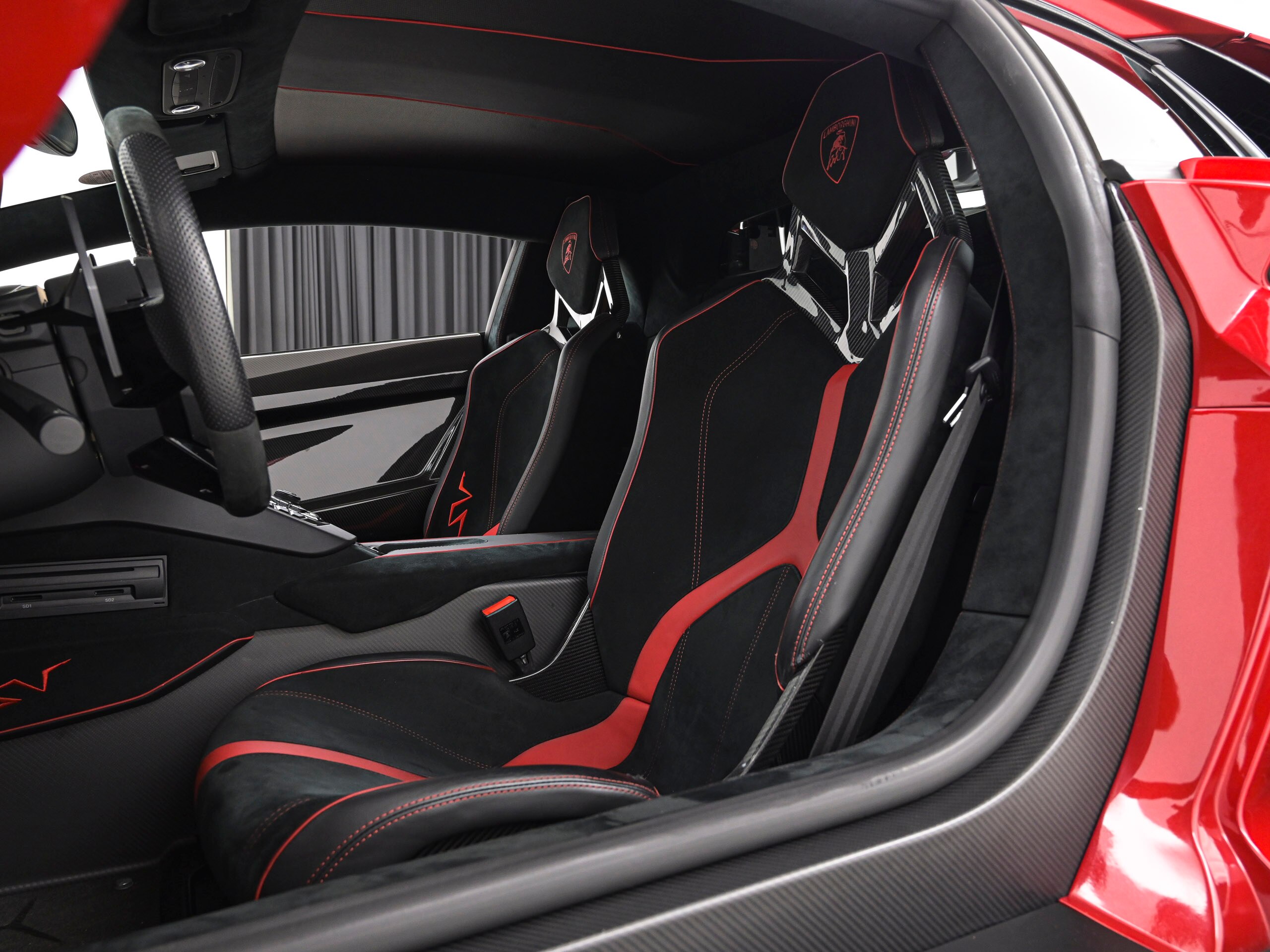 2015 Lamborghini Aventador LP750-4 Superveloce — Photo 17 / 25