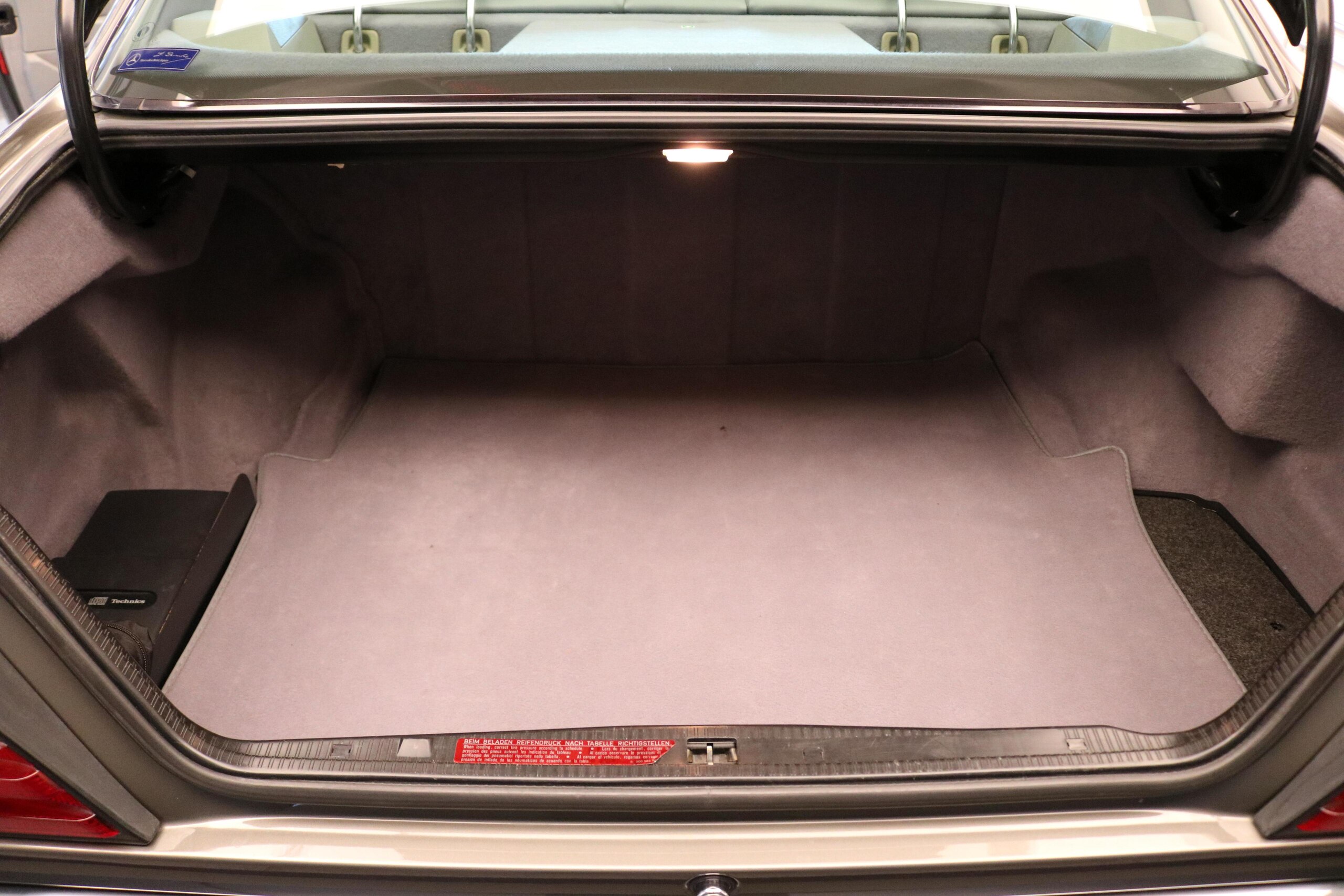 1991 Mercedes Benz 300CE-24 — Photo 19 / 19