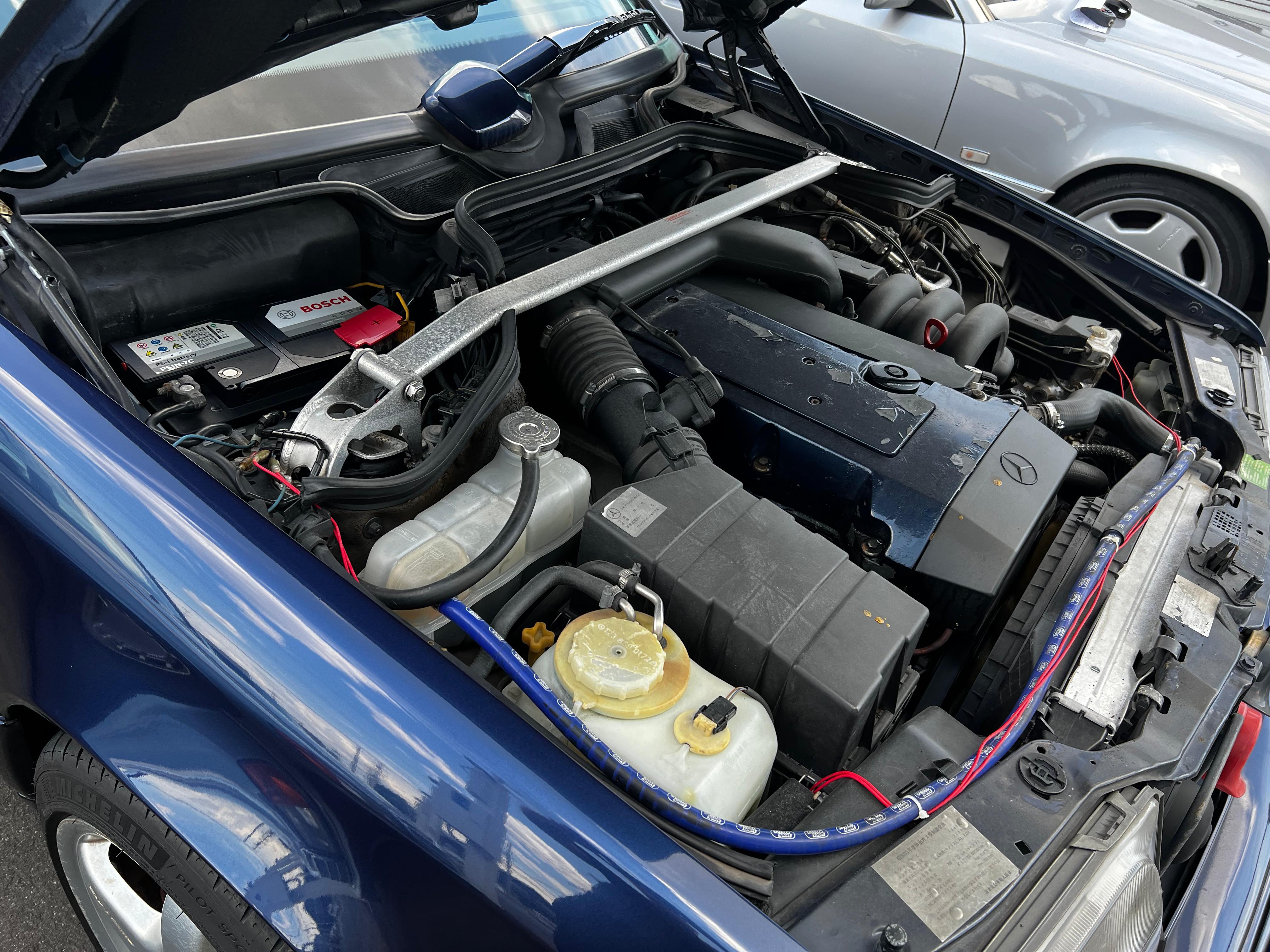 1994 Mercedes Benz E320 AMG — Photo 12 / 16