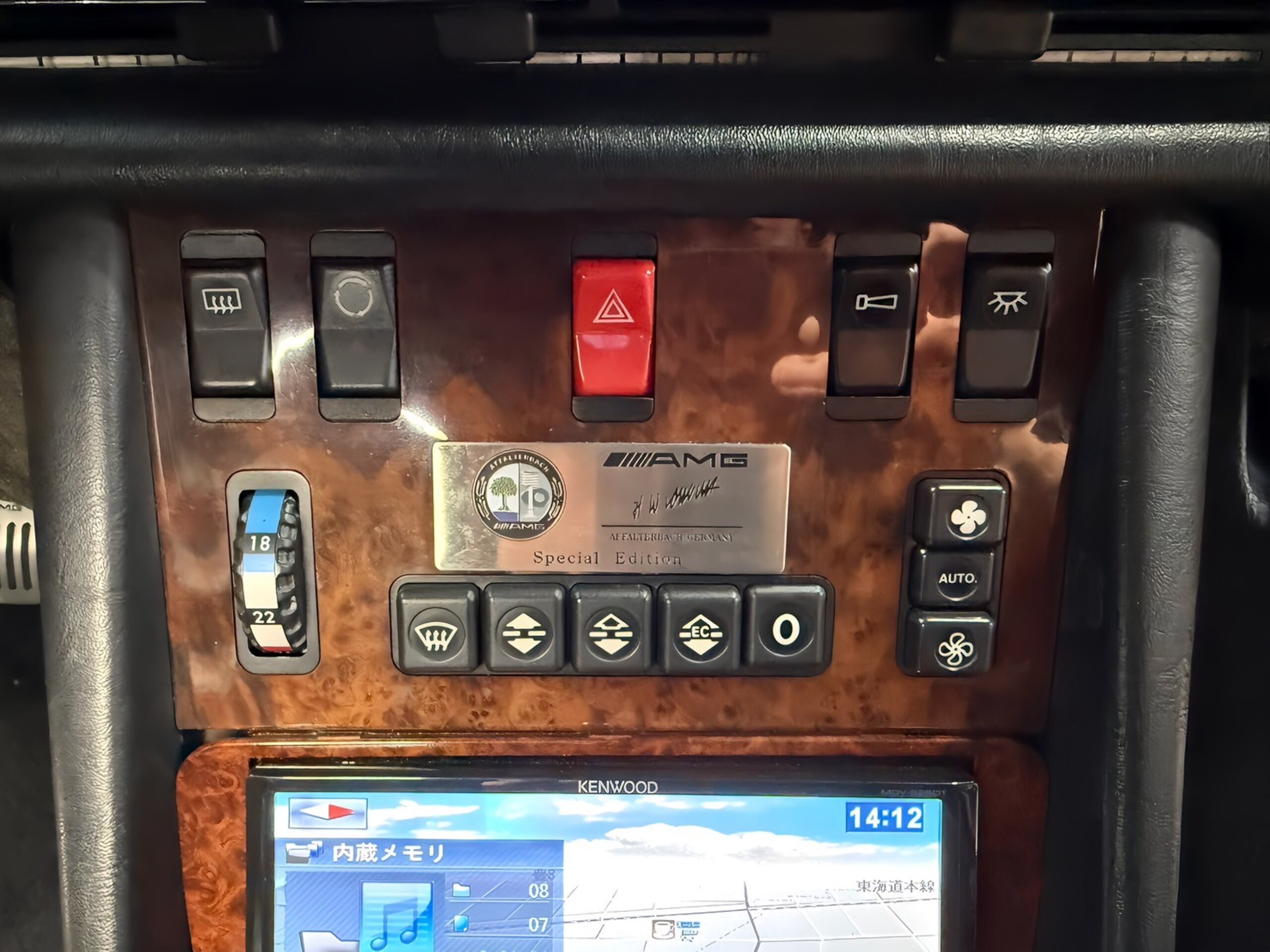 1991 Mercedes Benz 560SEC — Photo 14 / 21