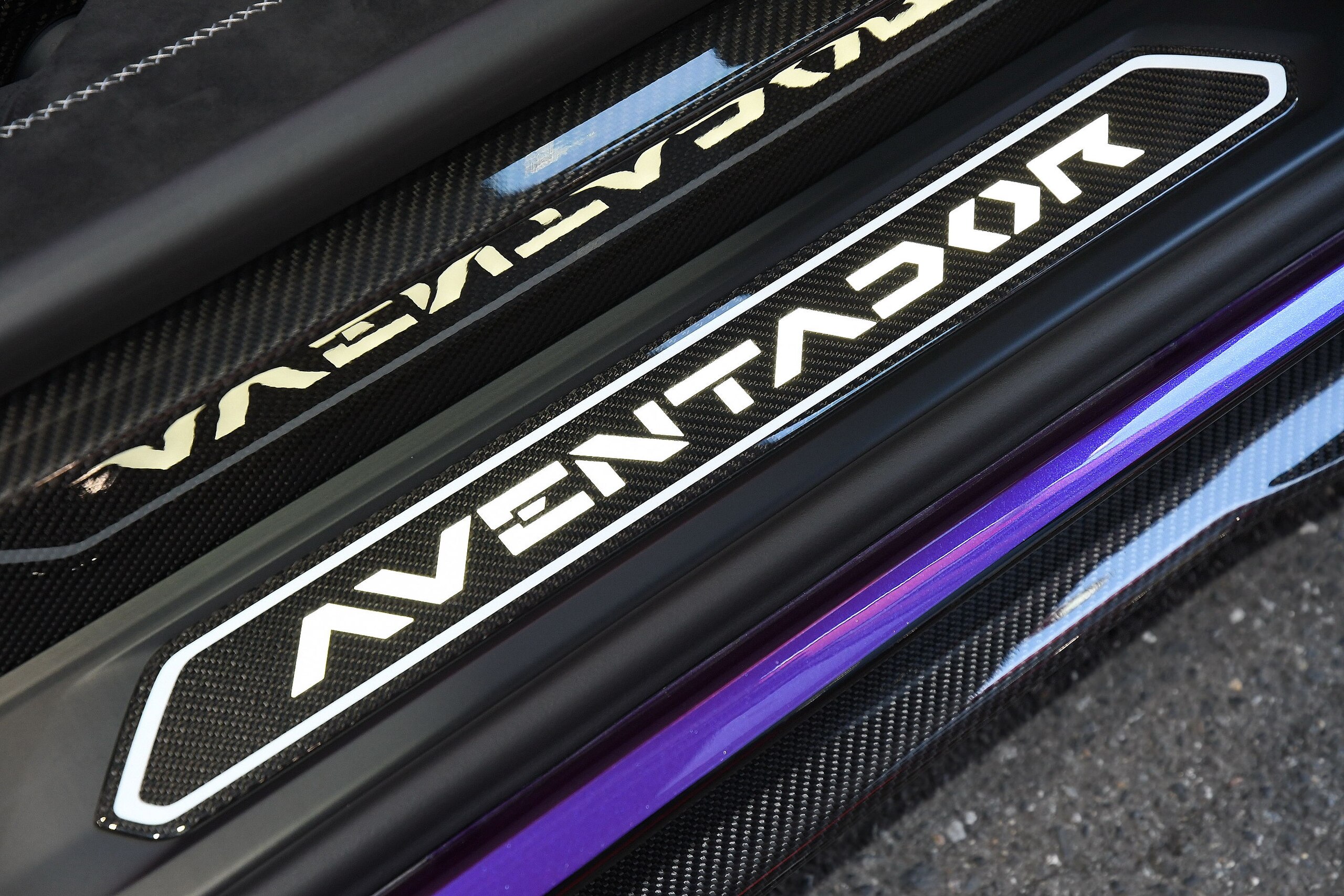 2022 Lamborghini Aventador Roadster LP780-4 Ultimae — Photo 35 / 55