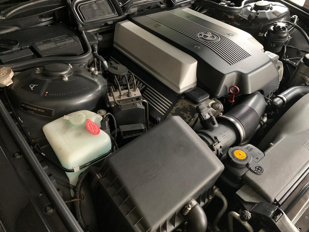 2000 BMW 735i M Sport — Photo 8 / 27