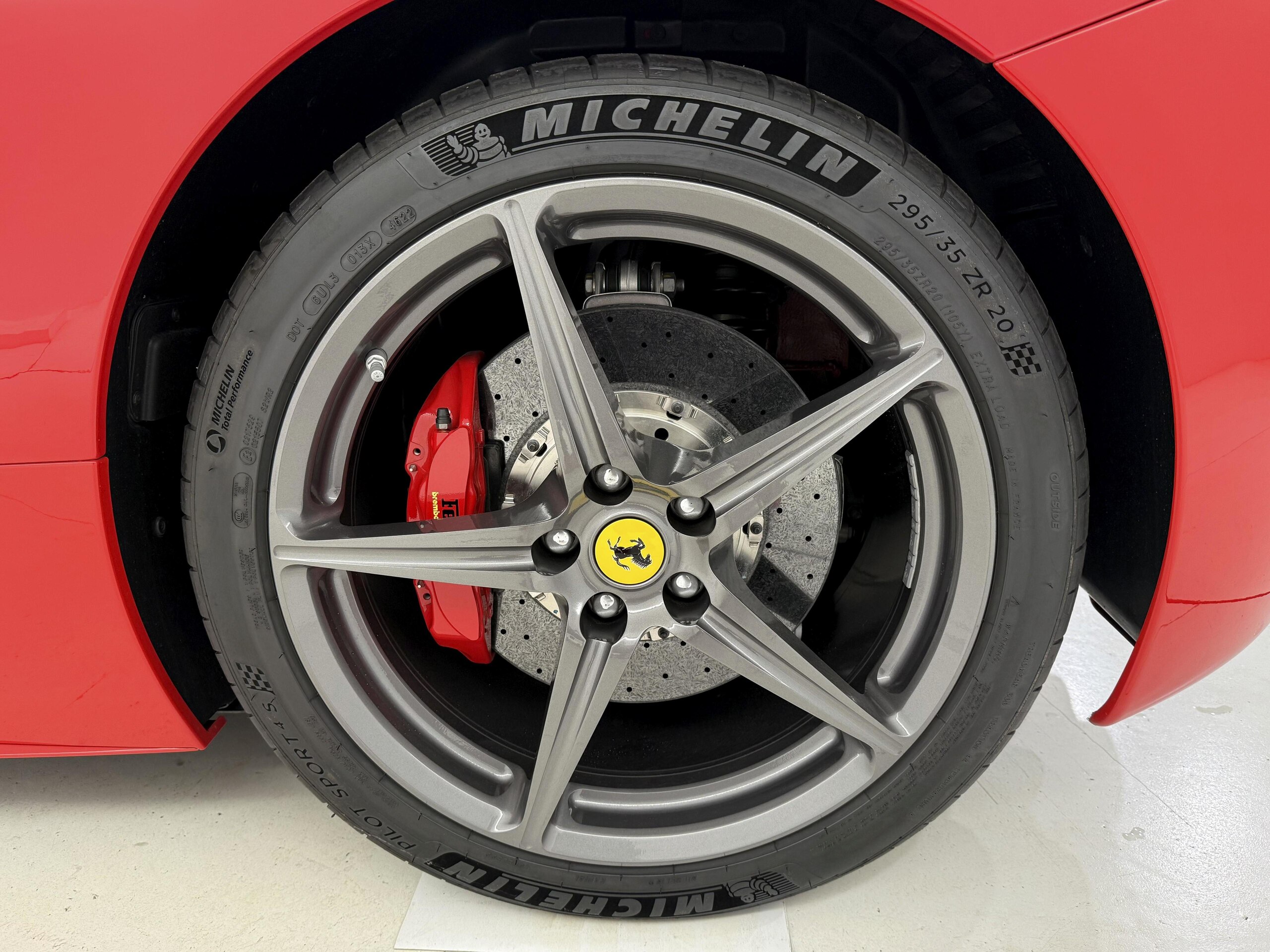2015 Ferrari 458 Spider — Photo 30 / 37