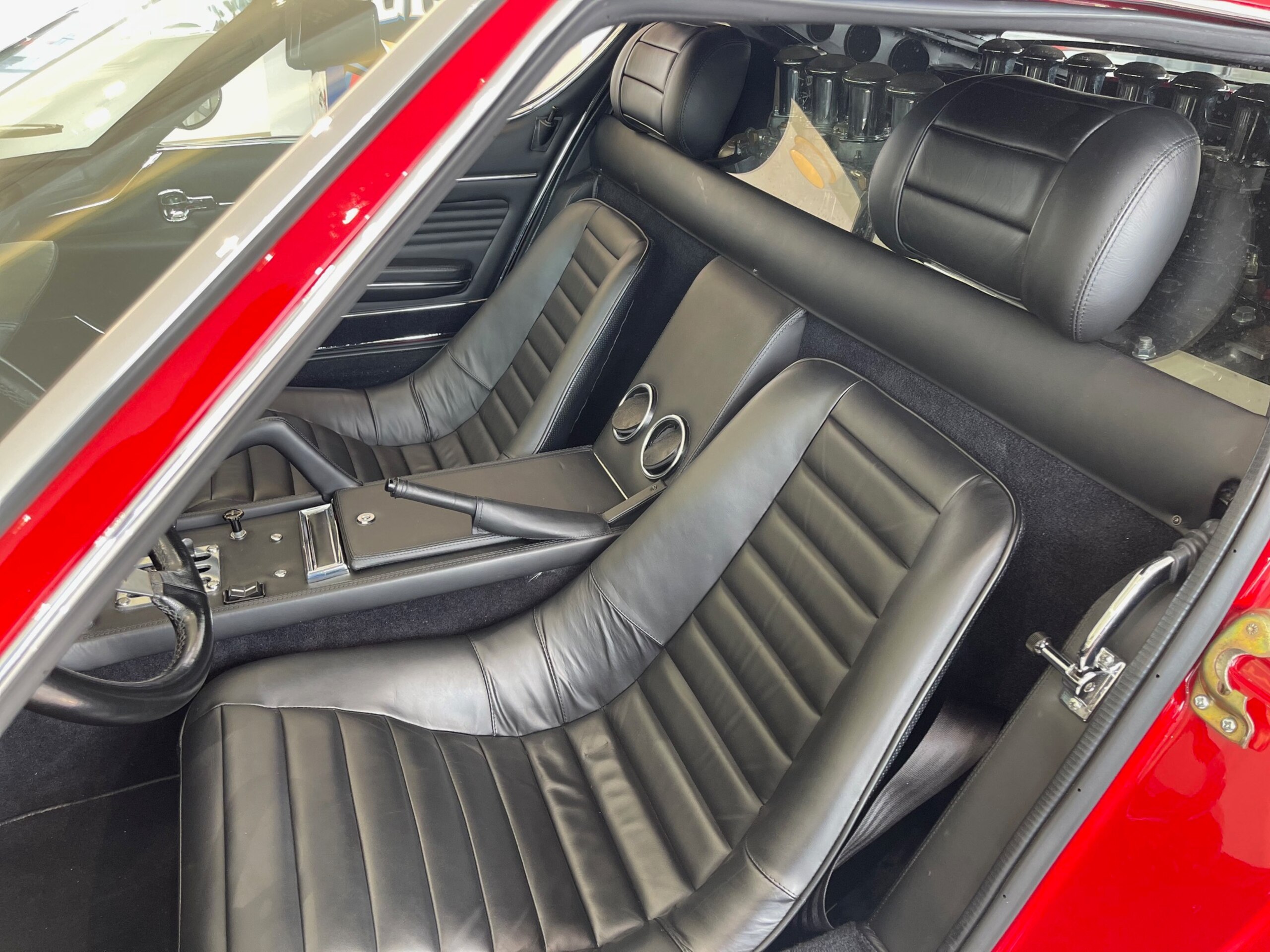 1971 Lamborghini Miura P400S — Photo 11 / 20