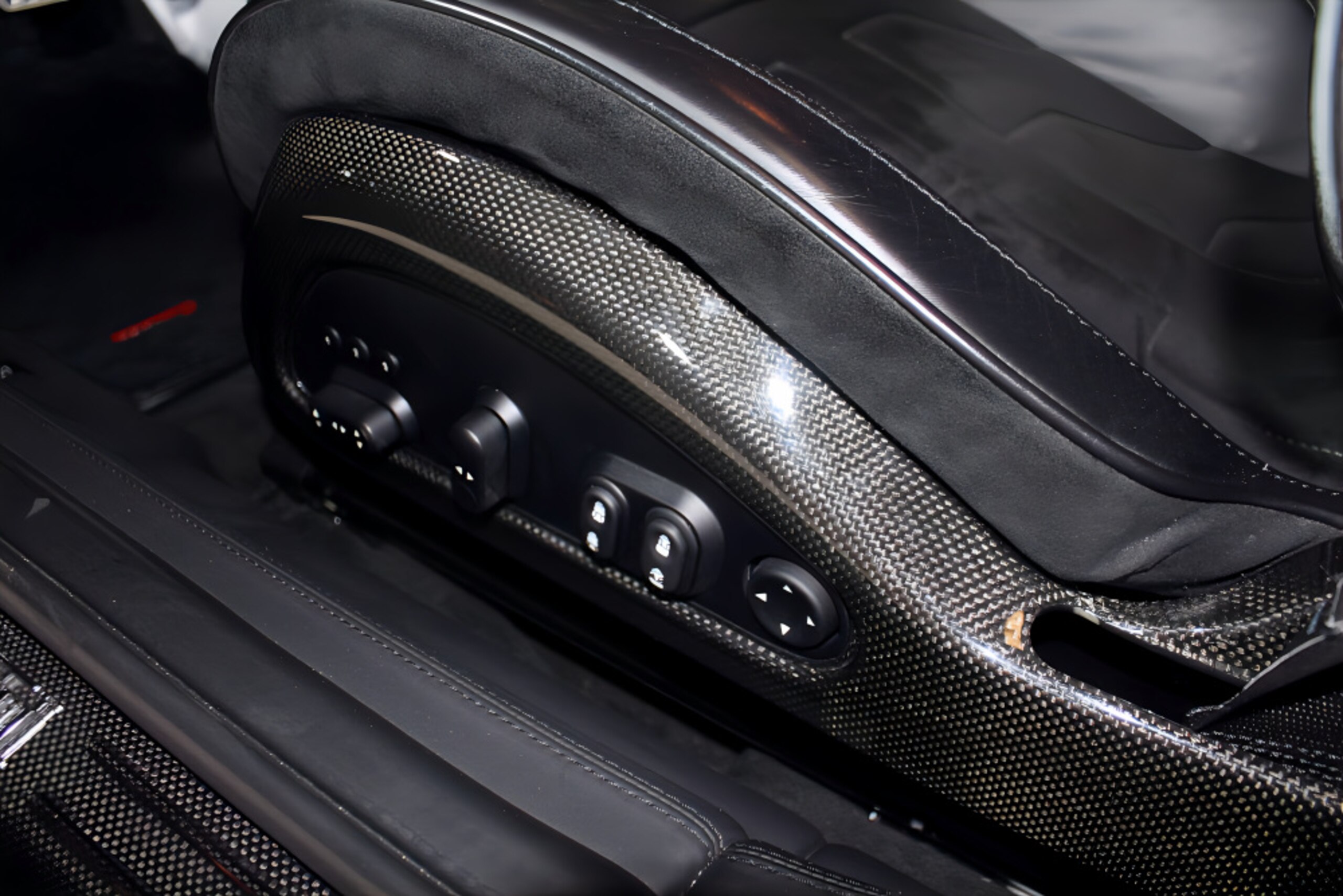 2010 Ferrari 599 HGTE — Photo 12 / 20