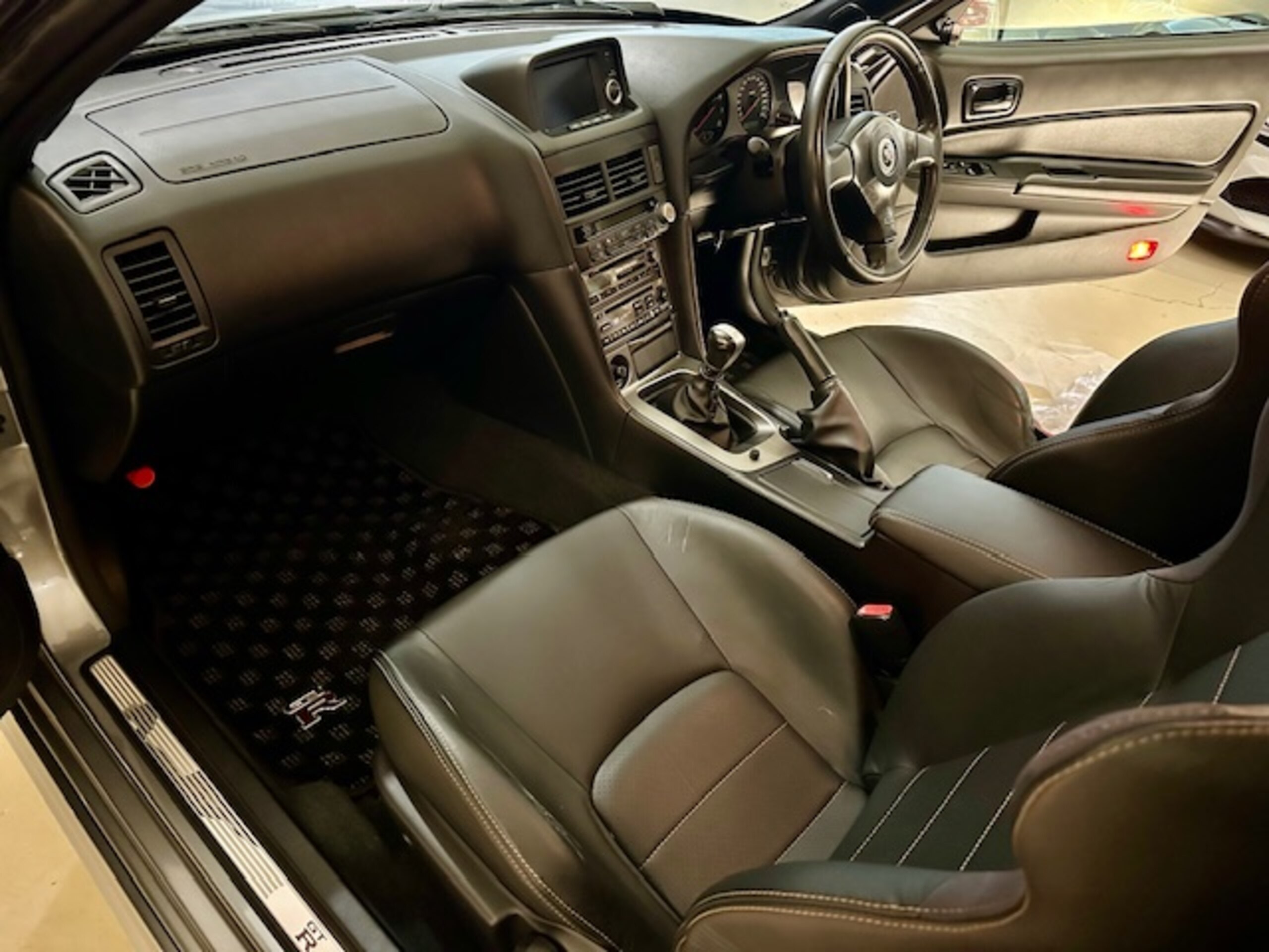 2002 Other Nissan — Photo 10 / 13