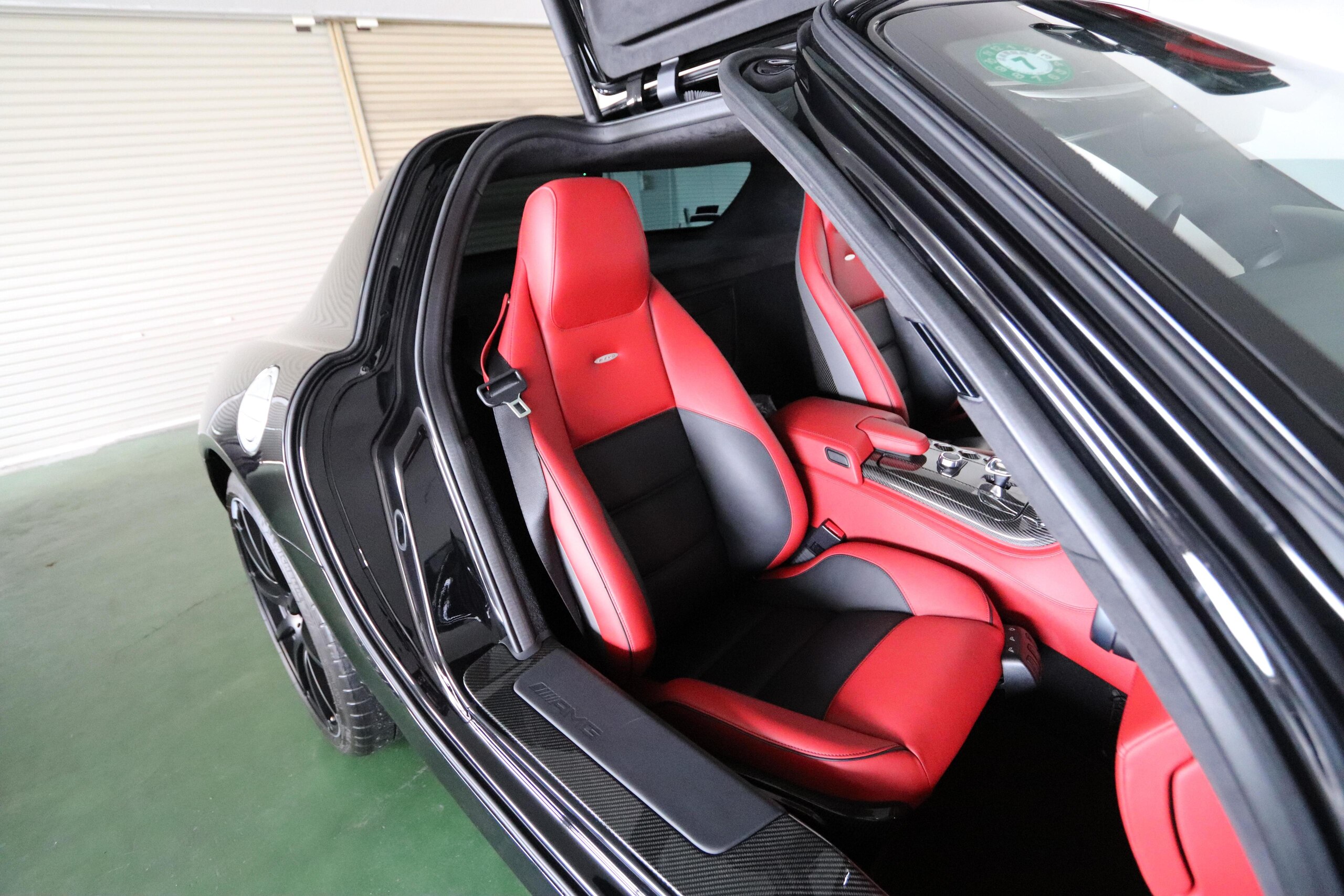 2013 Mercedes Benz SLS AMG — Photo 12 / 13
