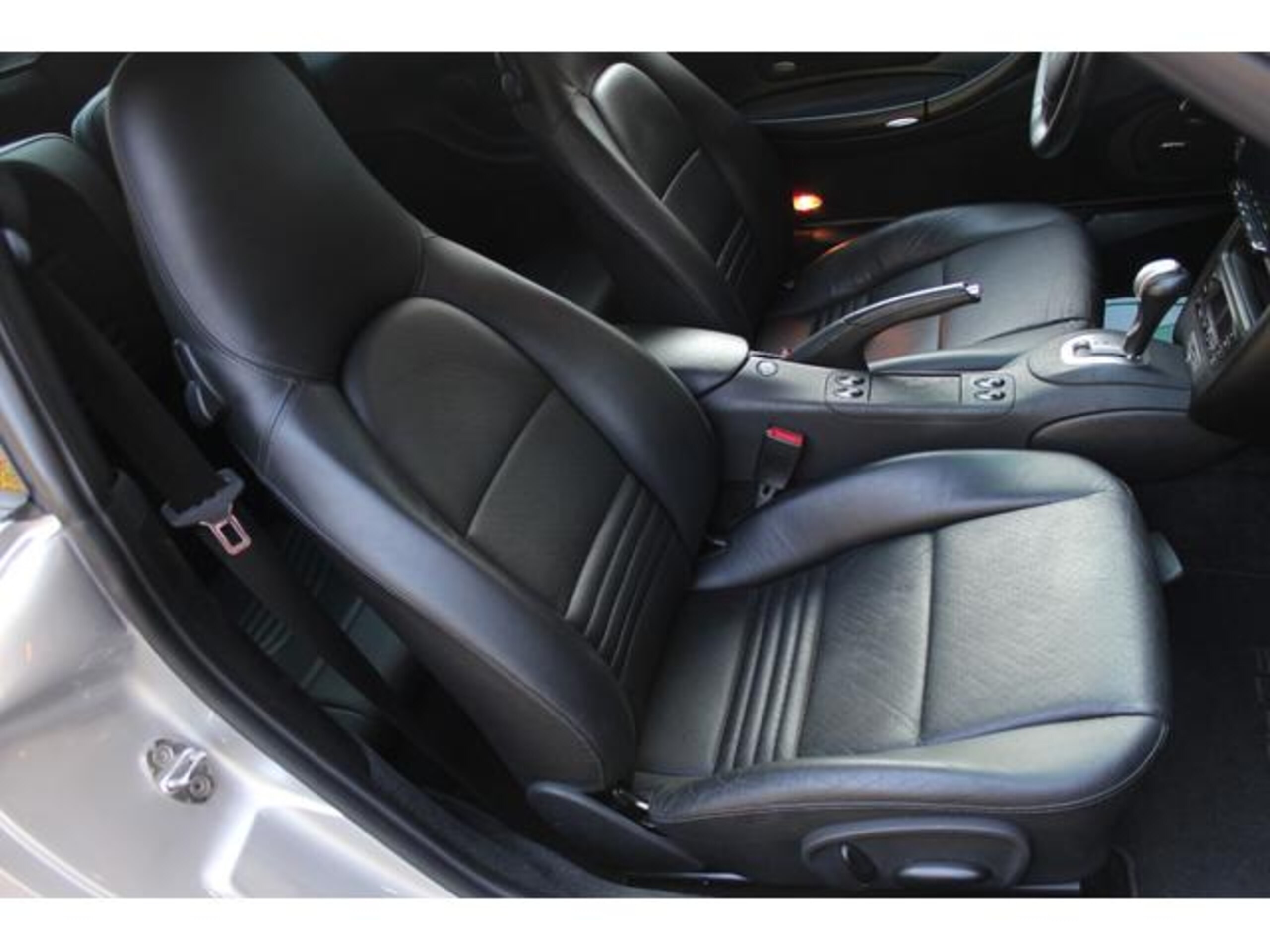 2002 Porsche 911 Carrera — Photo 14 / 18