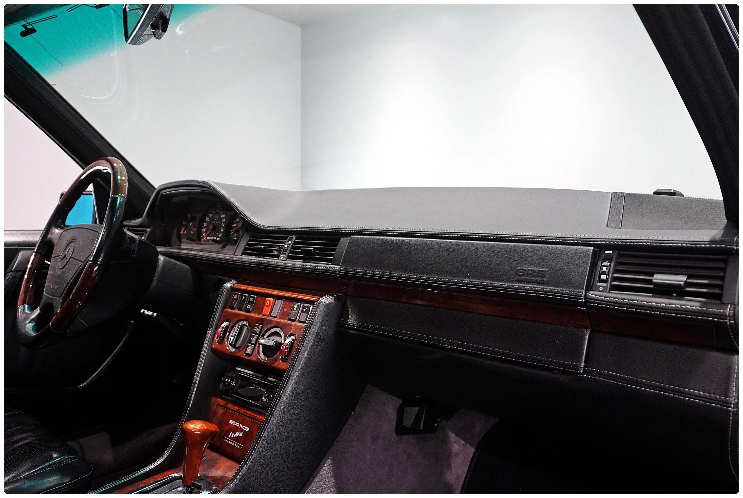 1995 Mercedes Benz E60 AMG — Photo 17 / 23