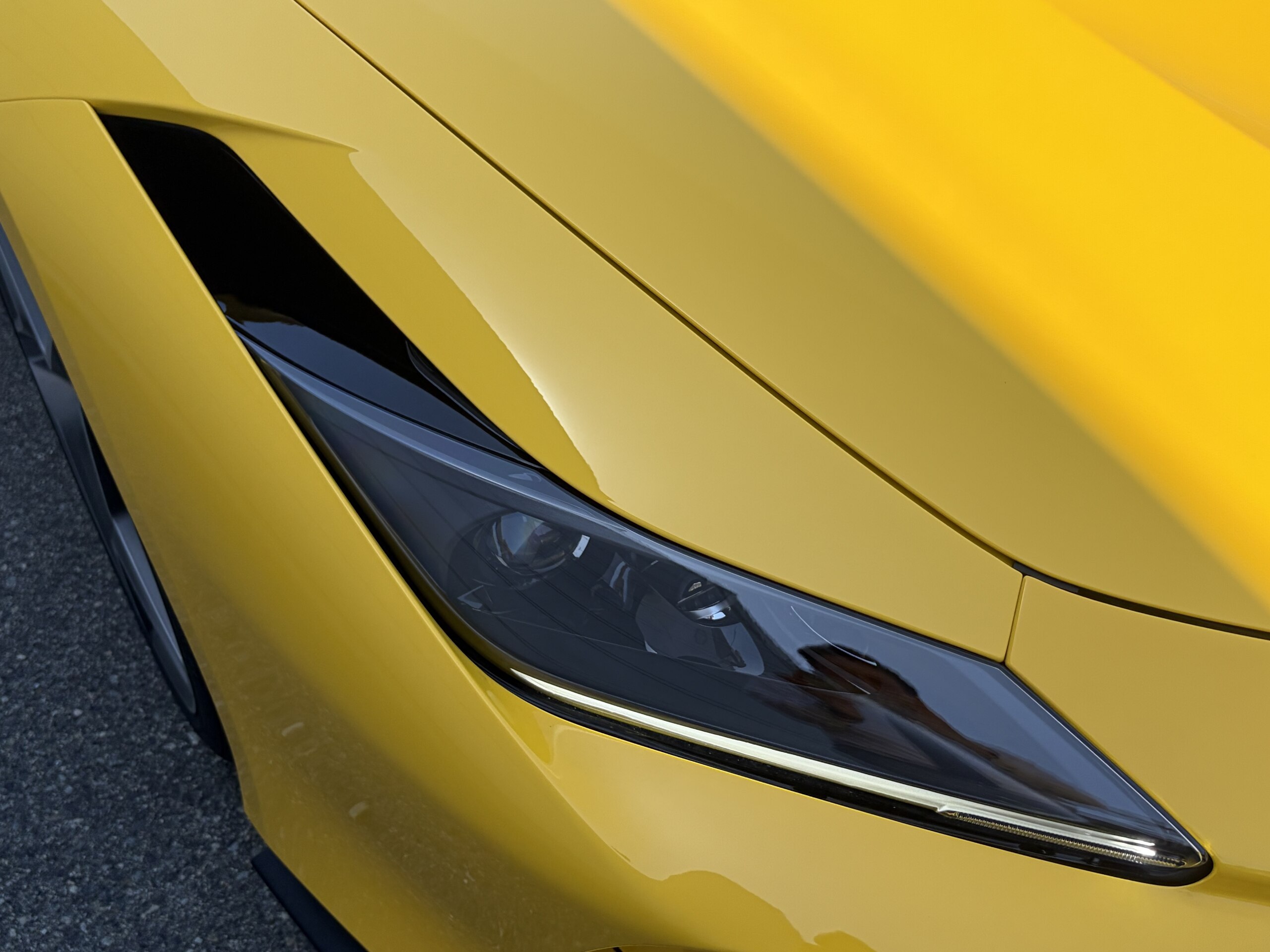 2021 Ferrari F8 Spider — Photo 18 / 37