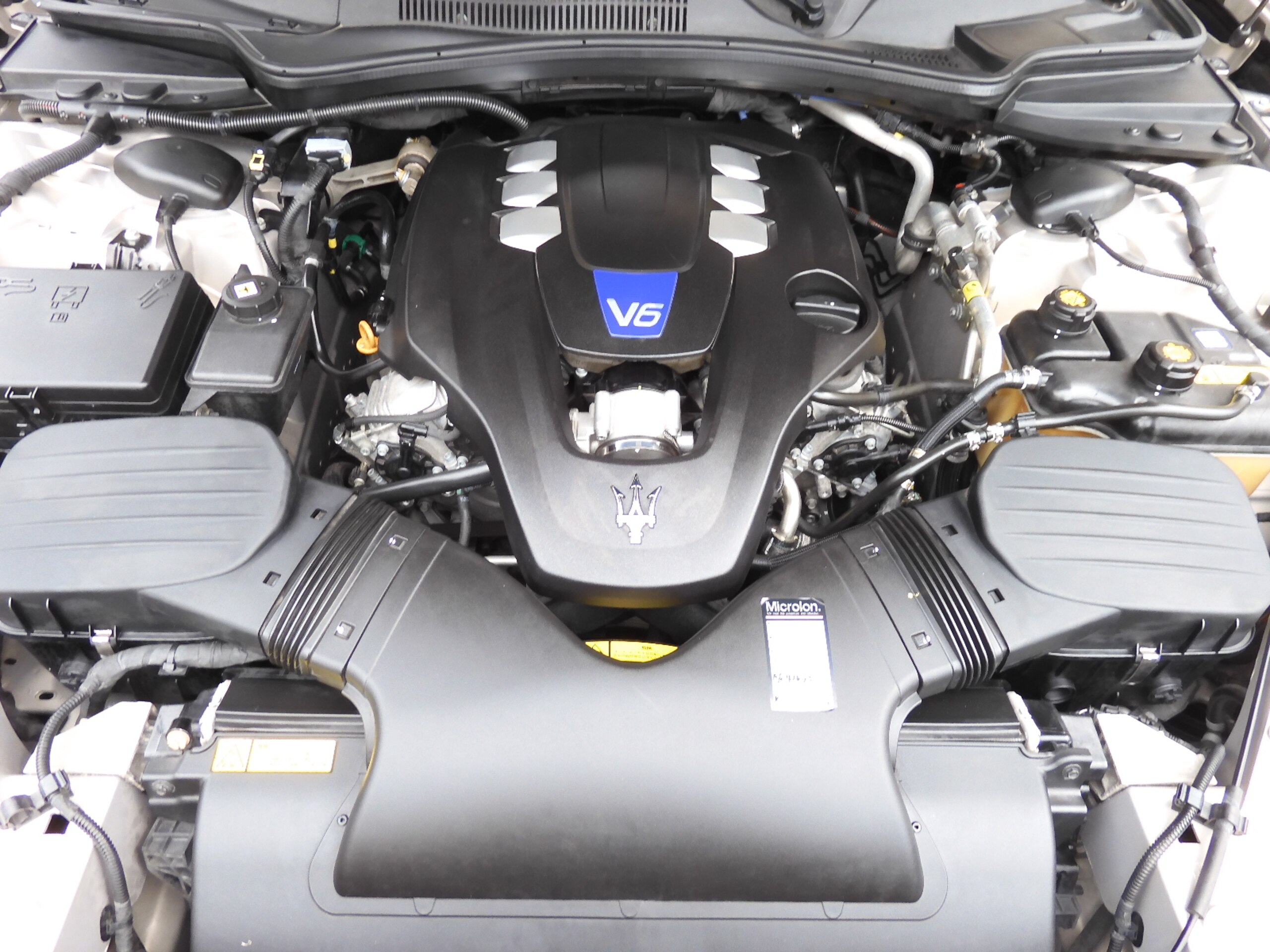2014 Maserati Quattroporte S — Photo 8 / 22