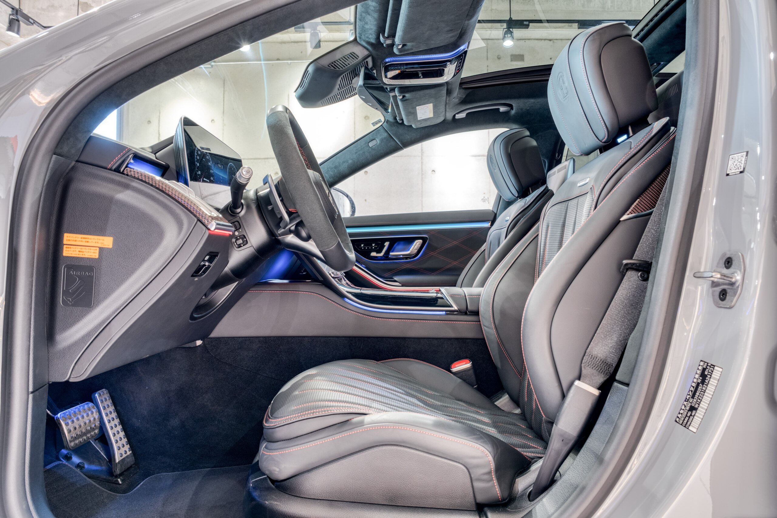 2024 Mercedes Benz AMG S63 E Performance — Photo 7 / 26