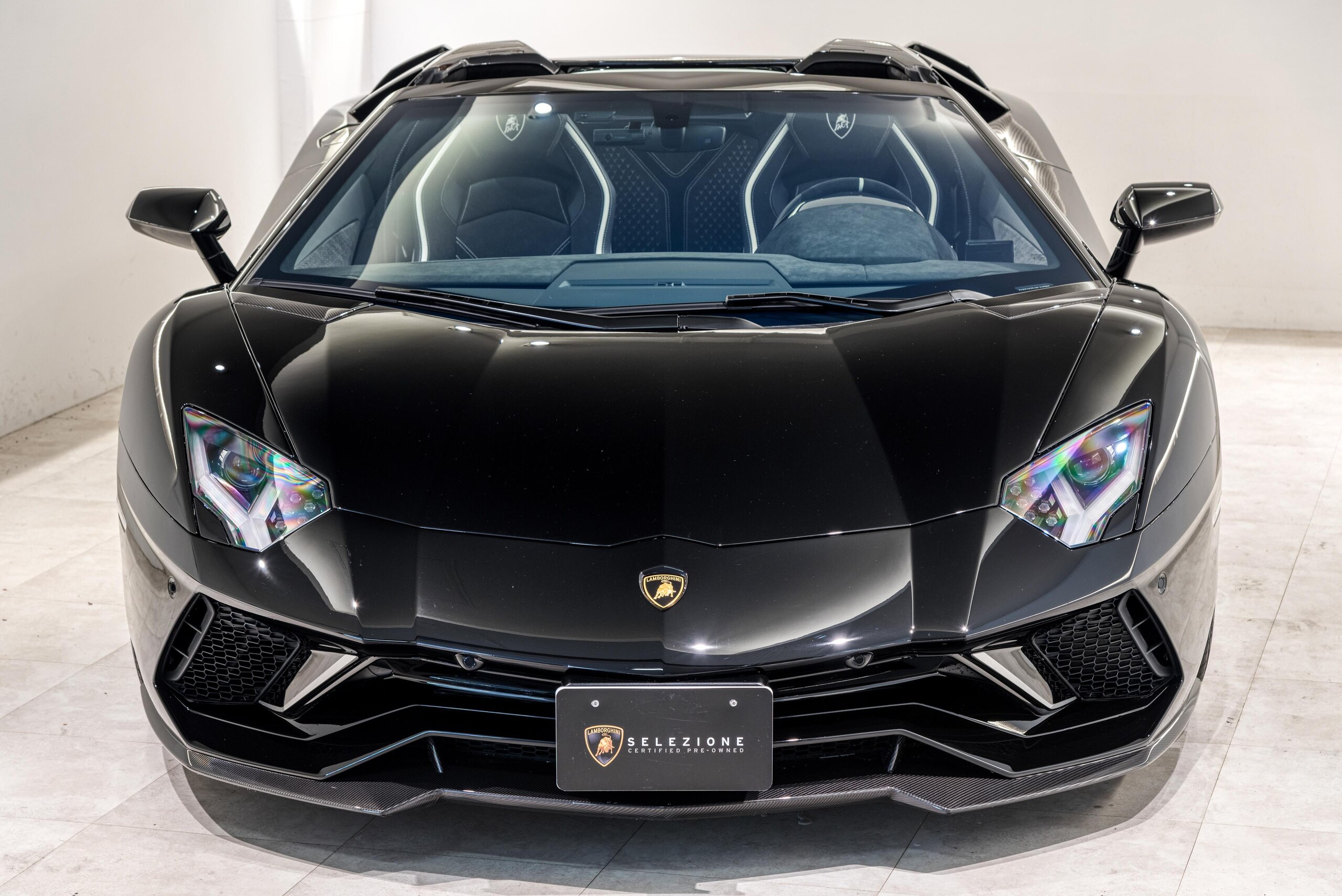 2022 Lamborghini Aventador Roadster LP780-4 Ultimae — Photo 6 / 39