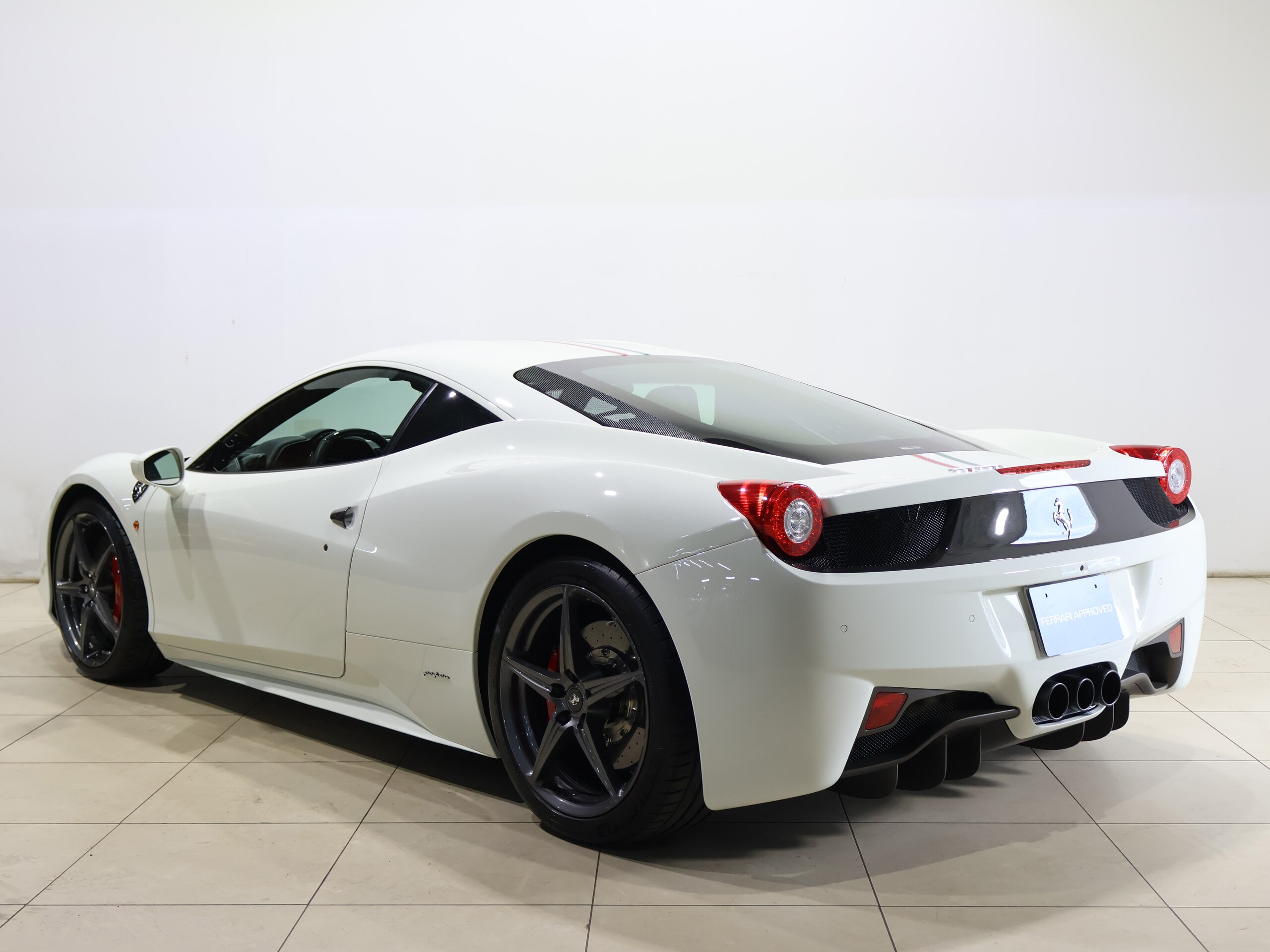 2013 Ferrari 458 Italia F1 DCT — Photo 15 / 32