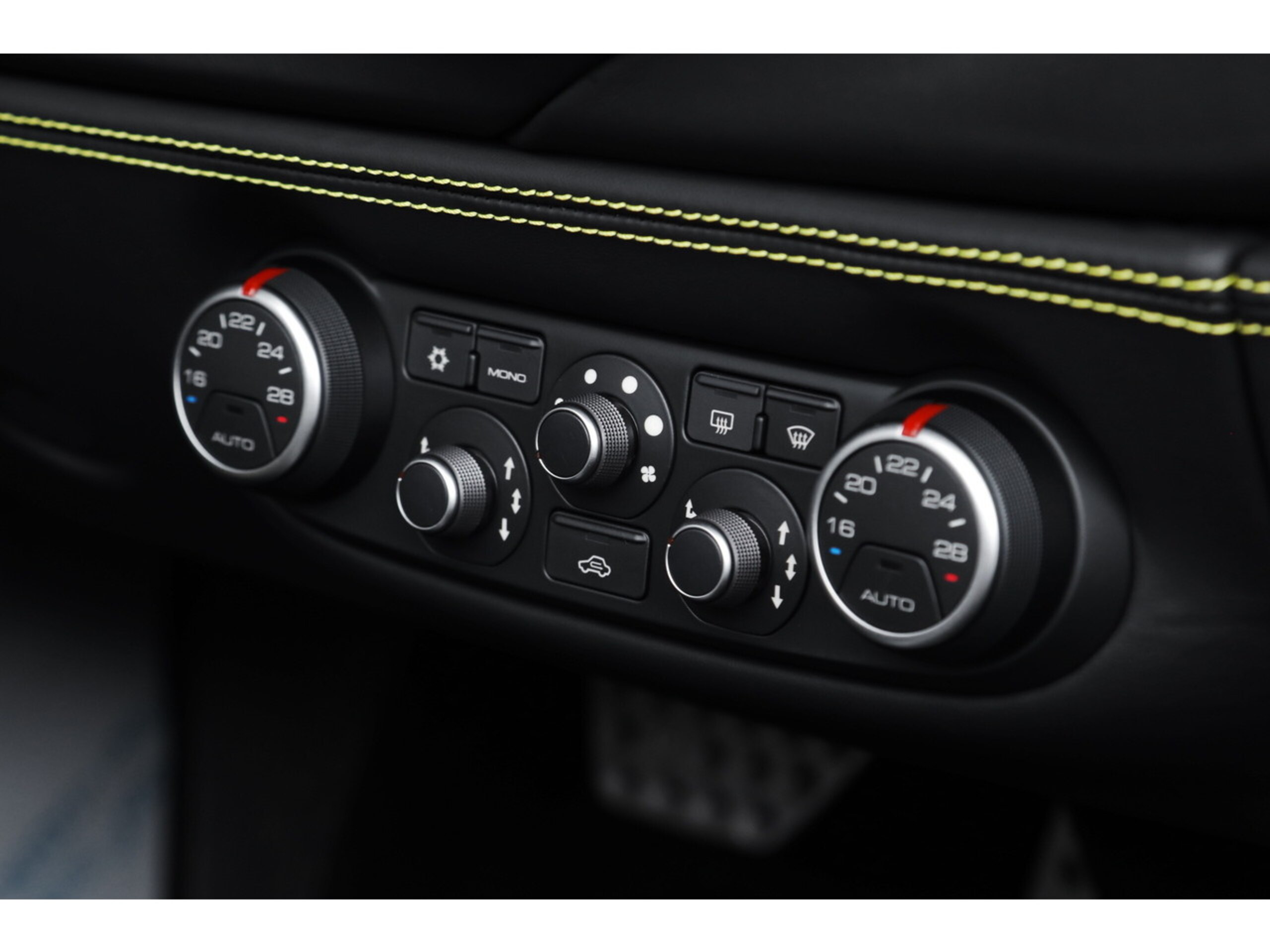 2018 Ferrari 488 Spider — Photo 58 / 65