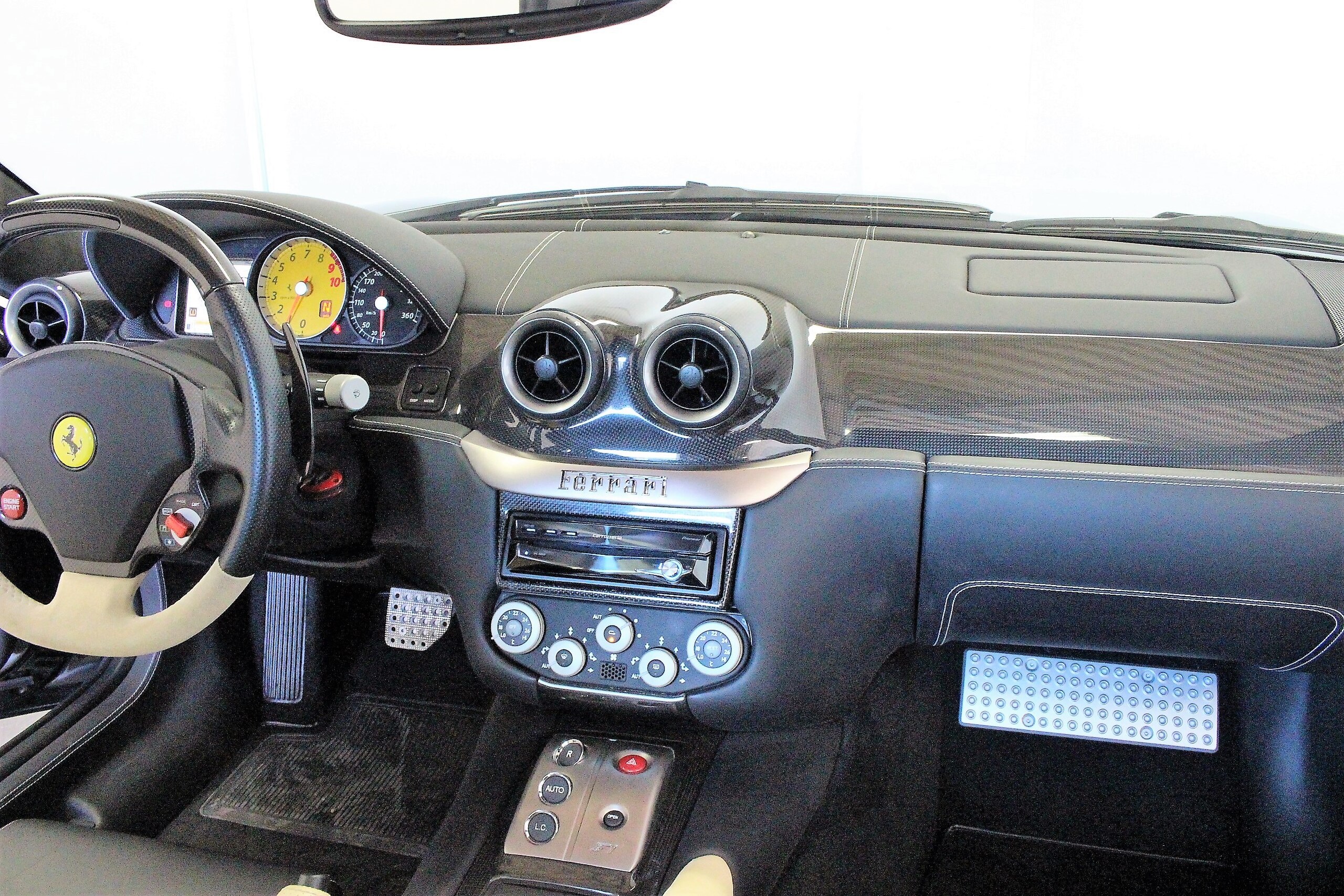 2009 Ferrari 599 — Photo 11 / 18