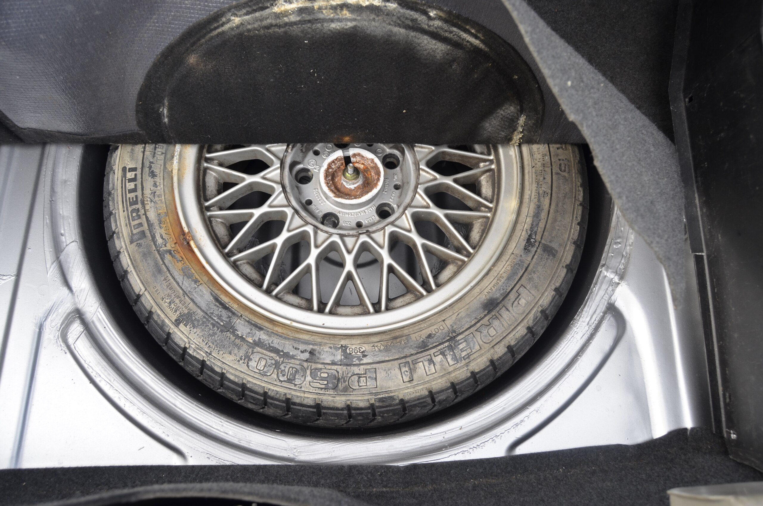 1988 BMW M3 Coupe — Photo 19 / 20