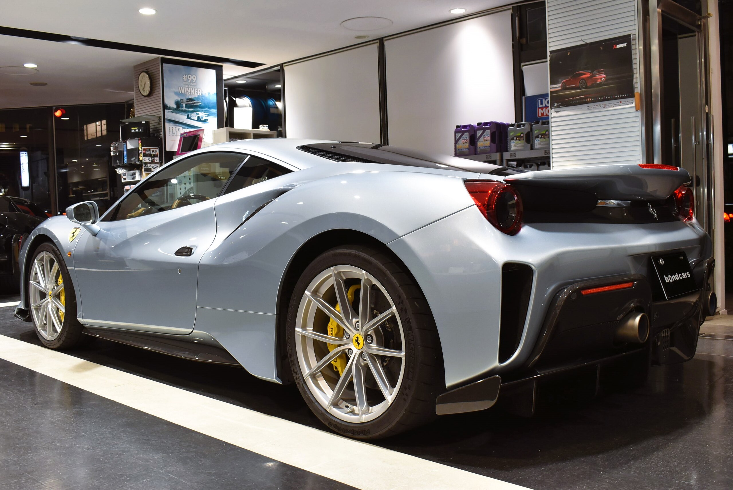 2019 Ferrari 488 Pista — Photo 13 / 28