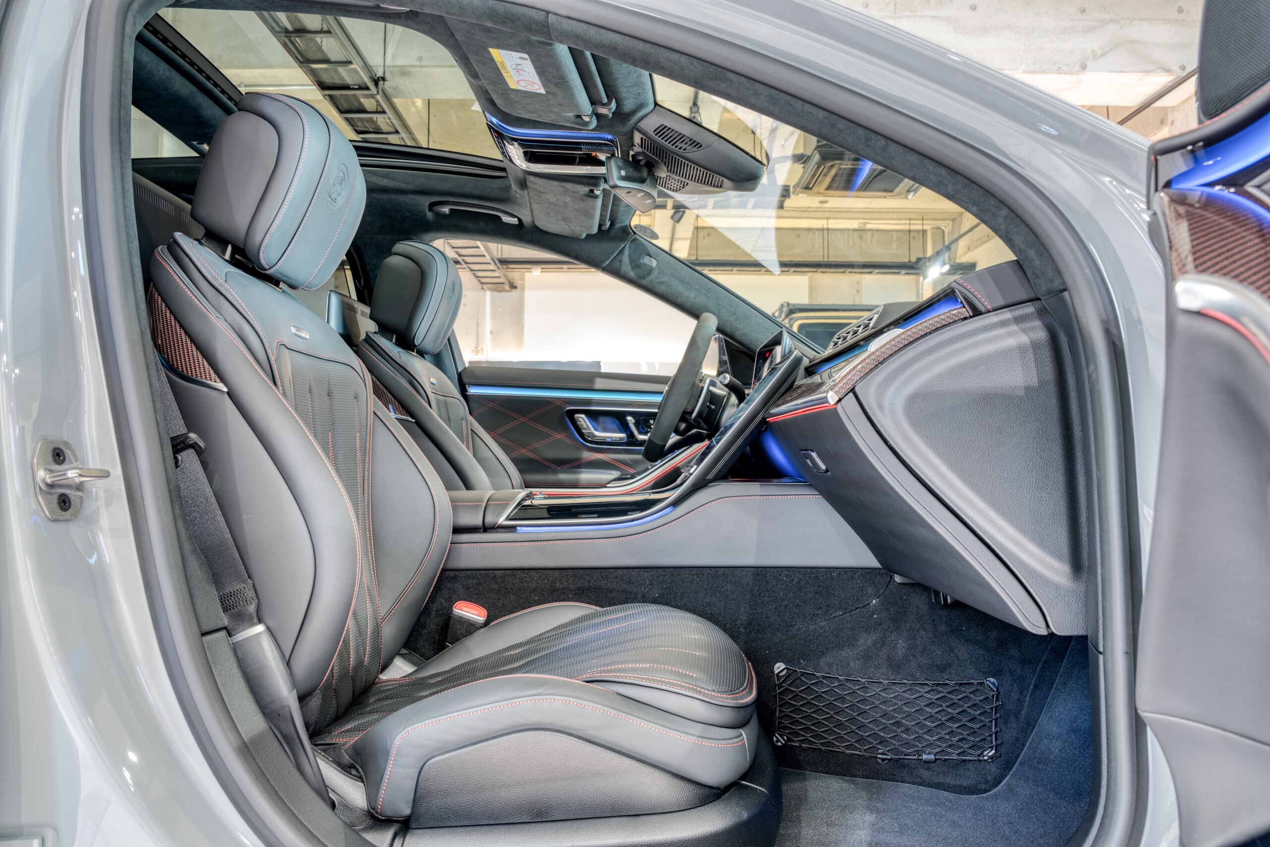2024 Mercedes Benz AMG S63 E Performance — Photo 16 / 26