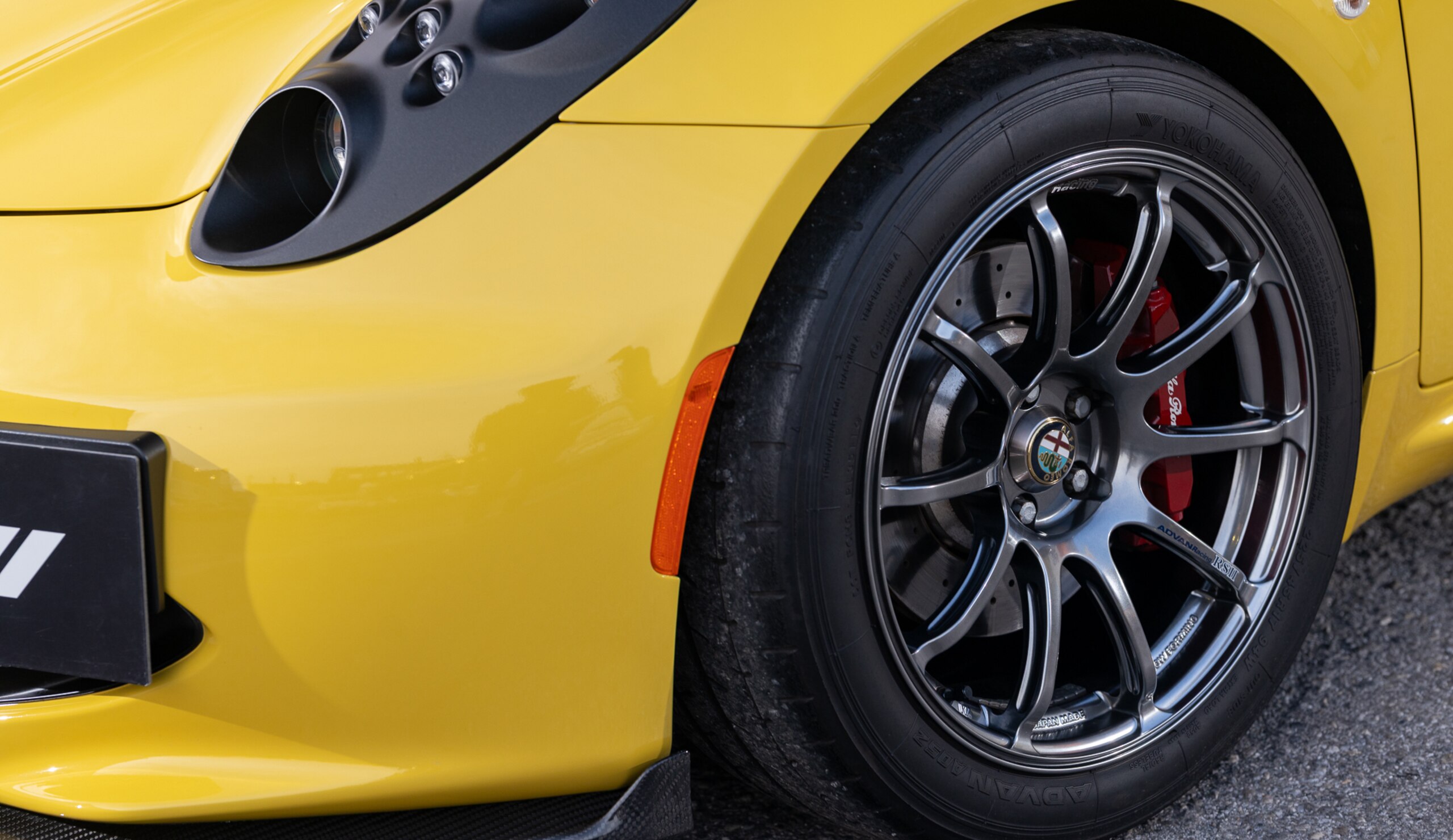 2016 Alfa Romeo 4C — Photo 15 / 17