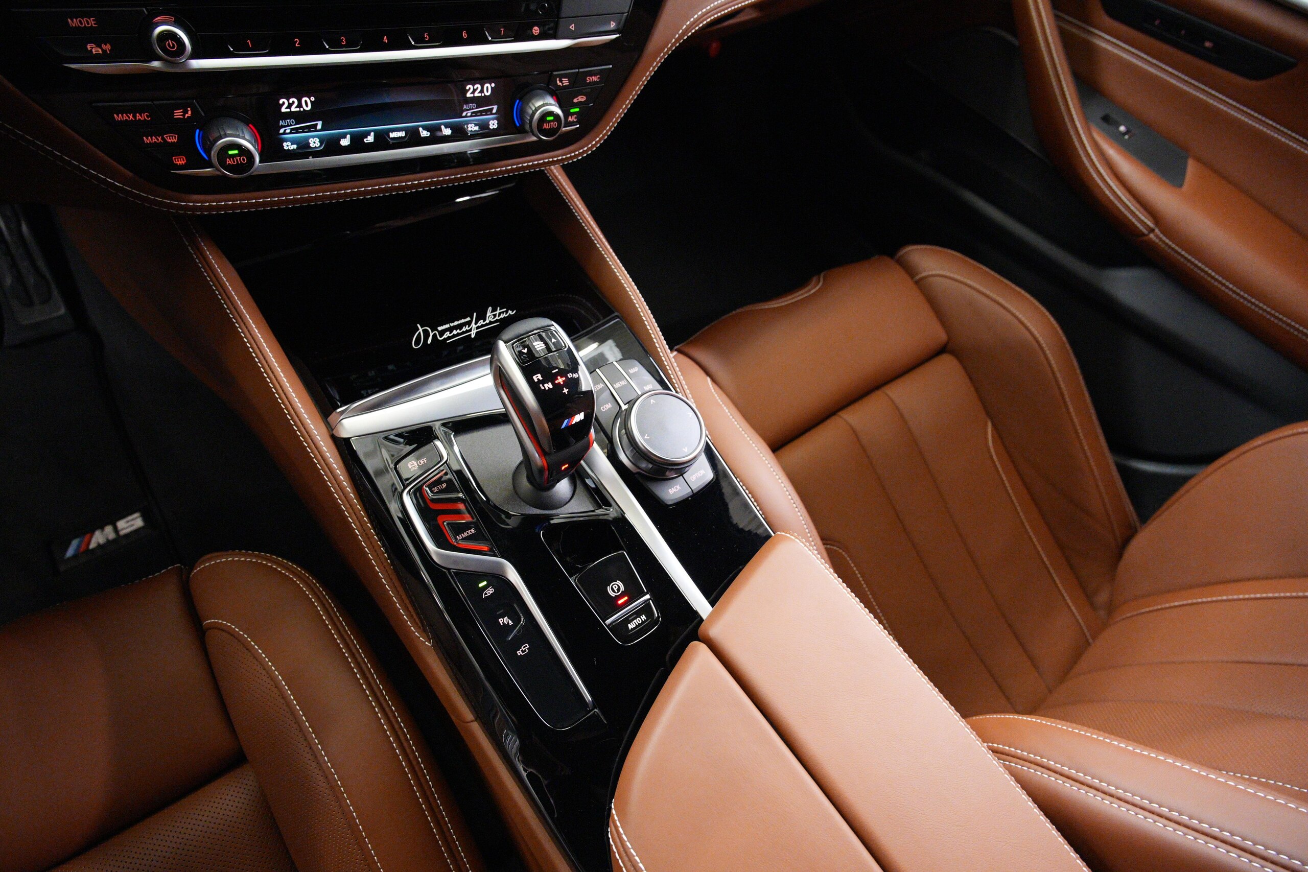 2023 BMW M5 Competition — Photo 8 / 53