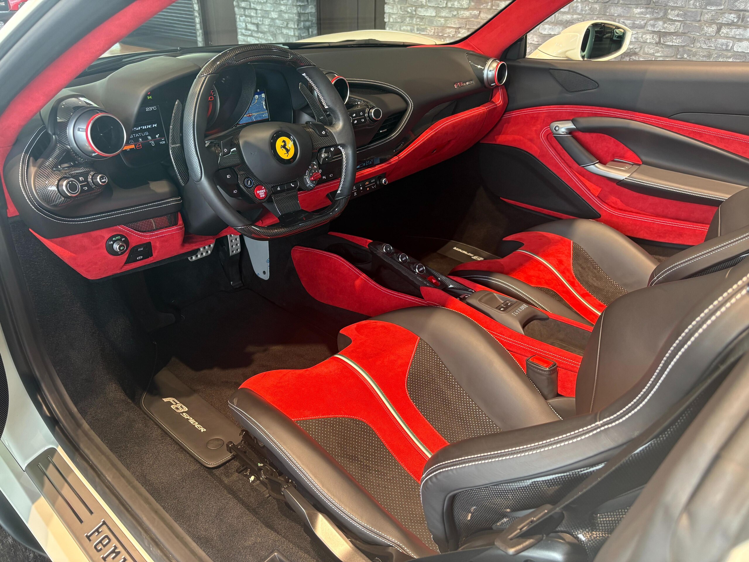 2022 Ferrari F8 Spider — Photo 6 / 23
