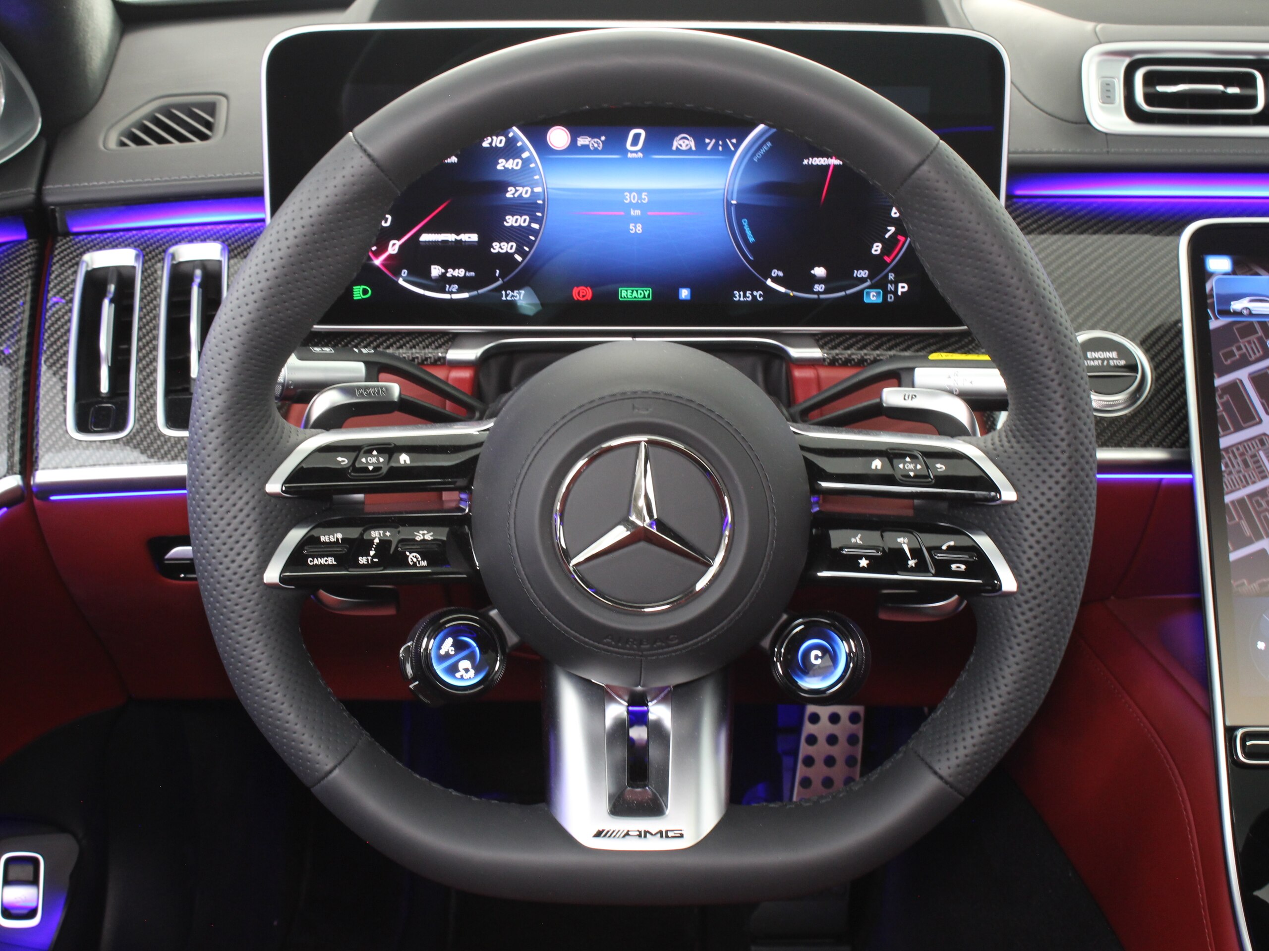 2024 Mercedes Benz AMG S63 E Performance — Photo 10 / 20
