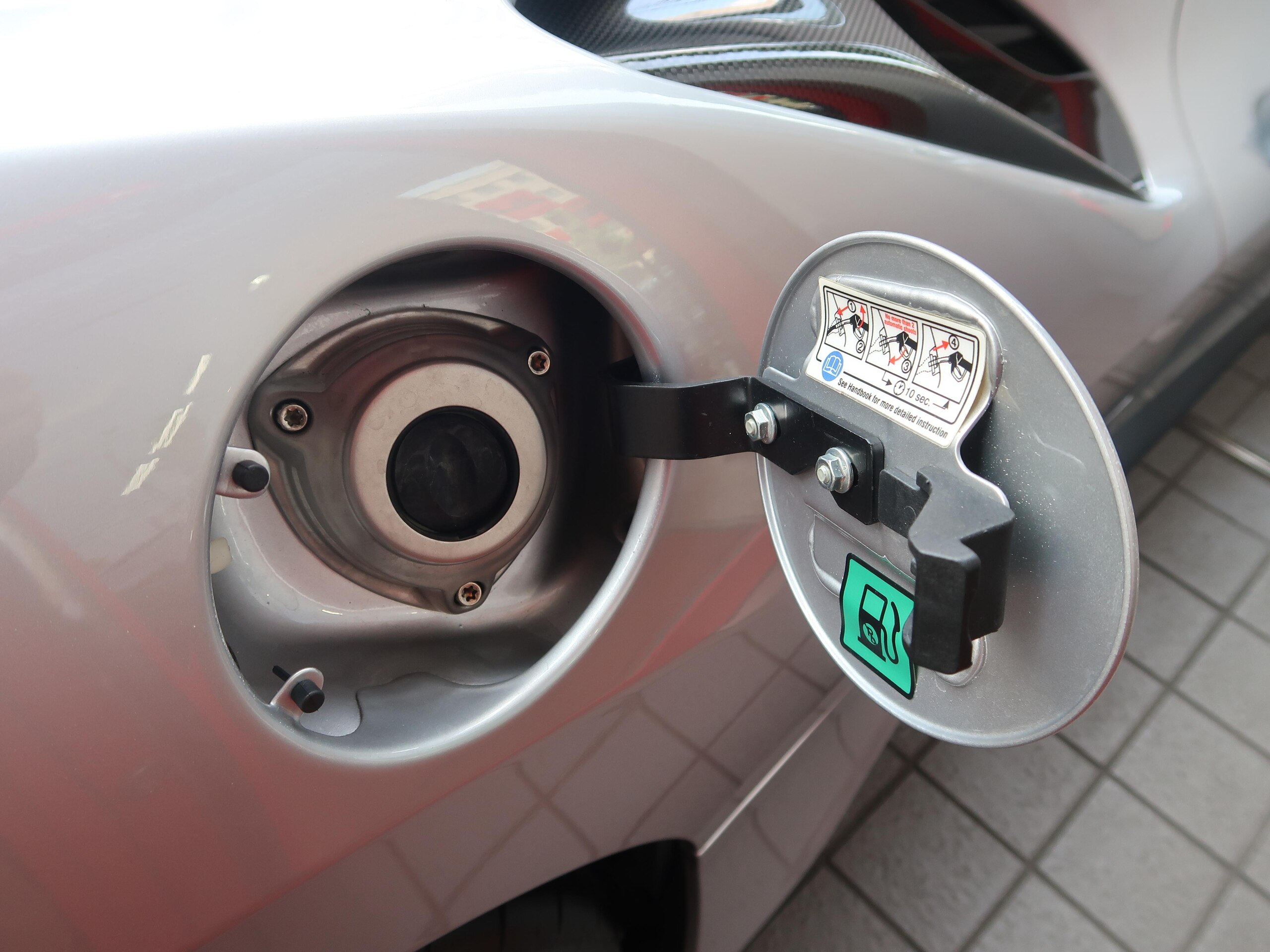 2020 Ferrari 488 Pista — Photo 22 / 53