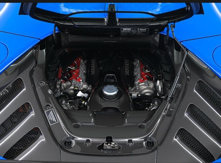 2025 Ferrari SF90 XX Spider — Photo 18 / 21