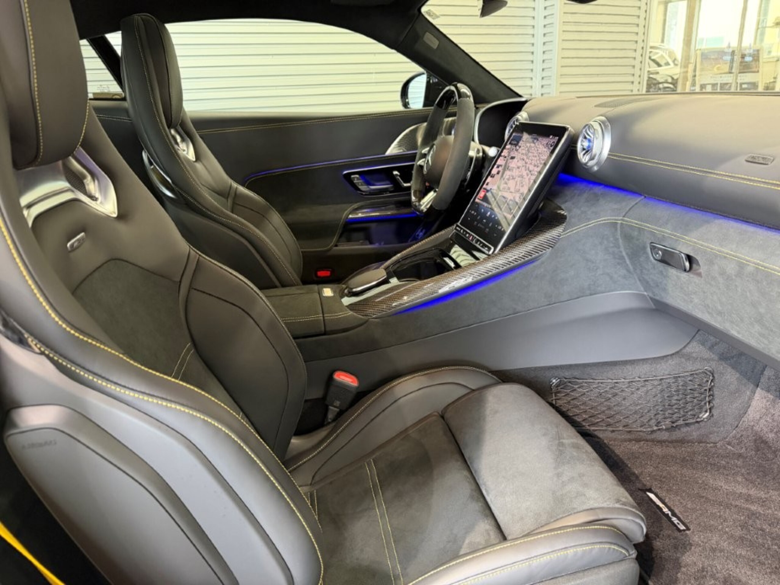 2025 Mercedes Benz AMG GT63 SE Performance — Photo 44 / 61