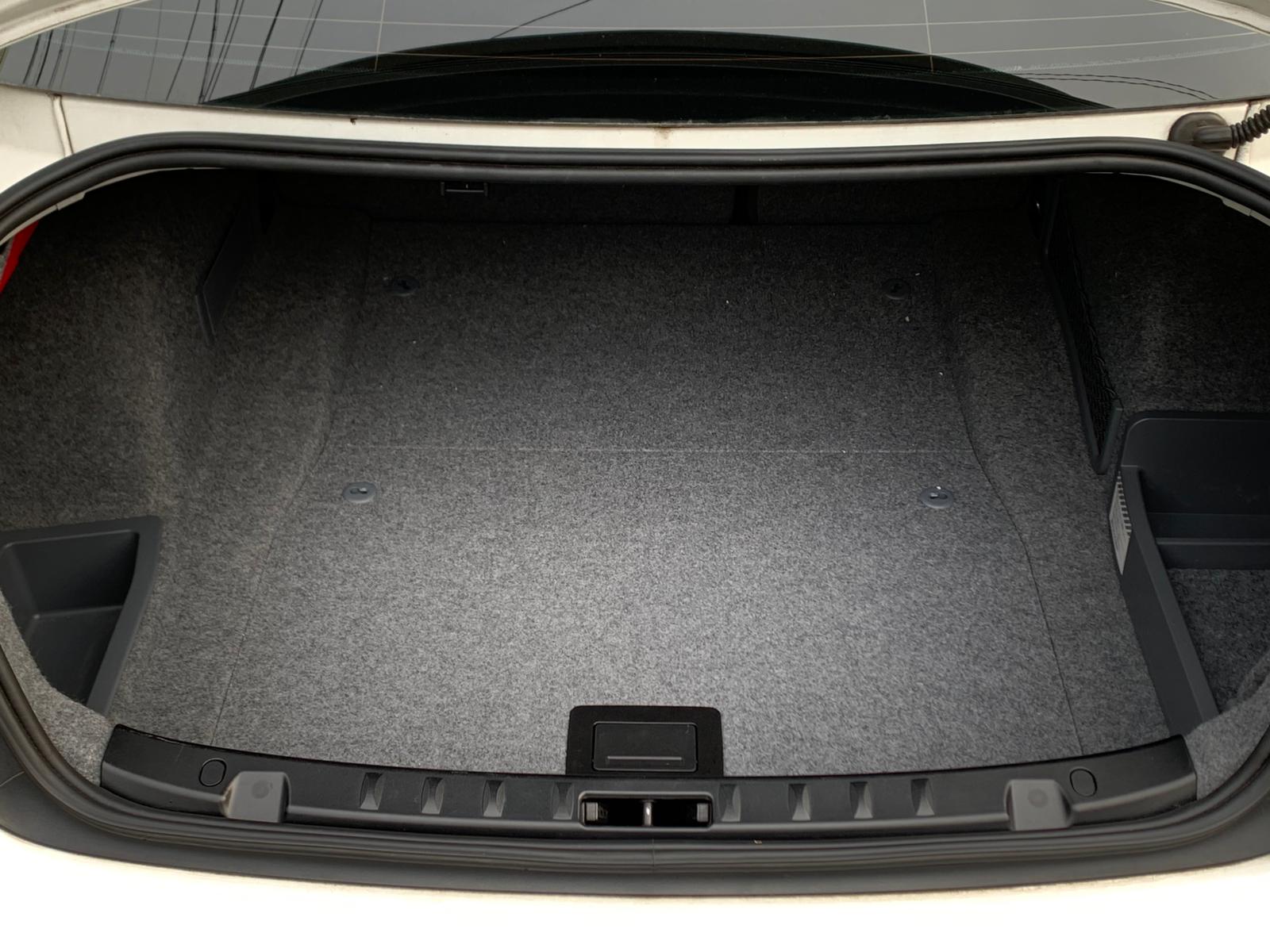 2012 BMW 320i Coupe M Sport — Photo 28 / 29