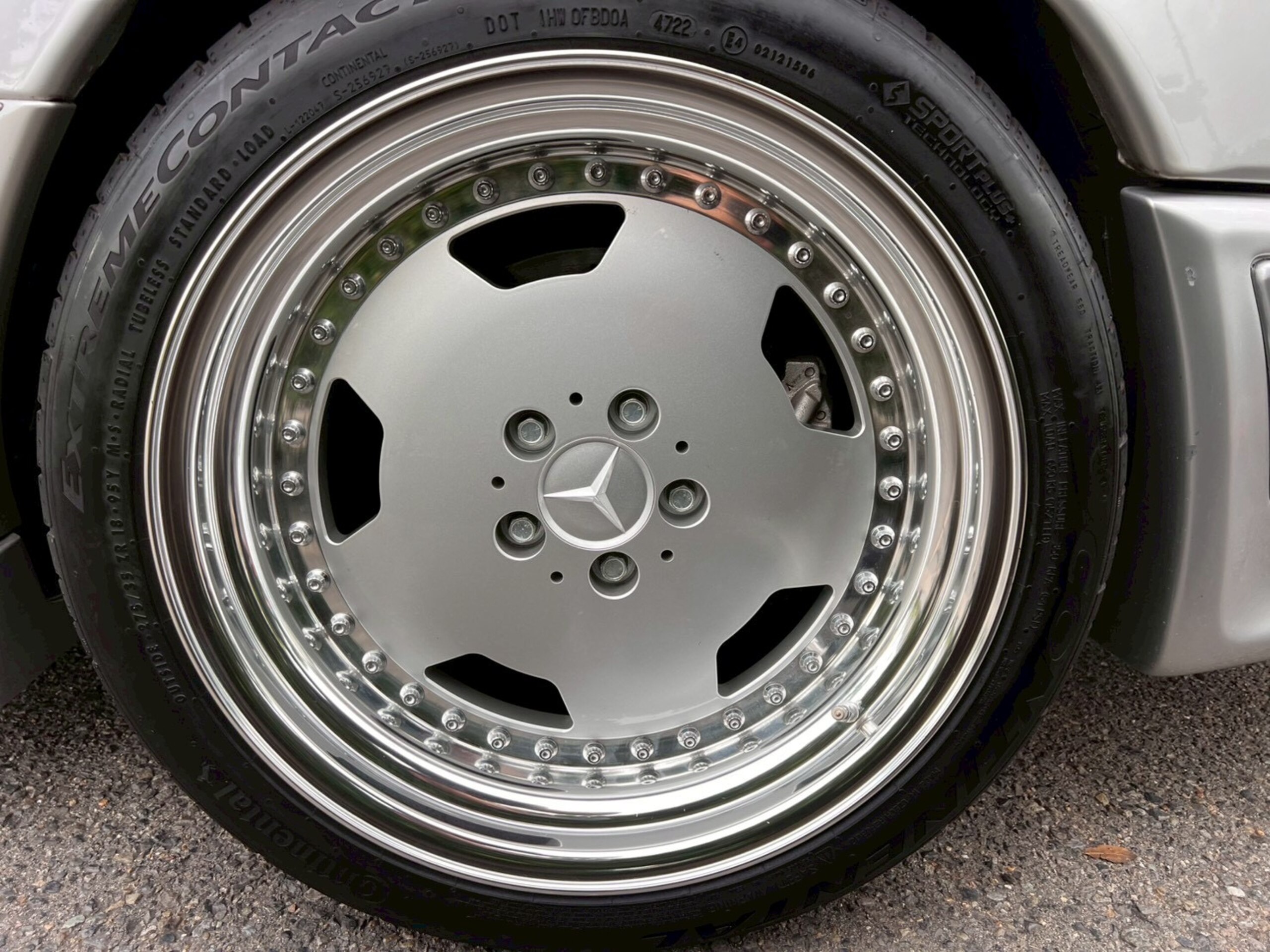 1995 Mercedes Benz E60 AMG — Photo 35 / 74