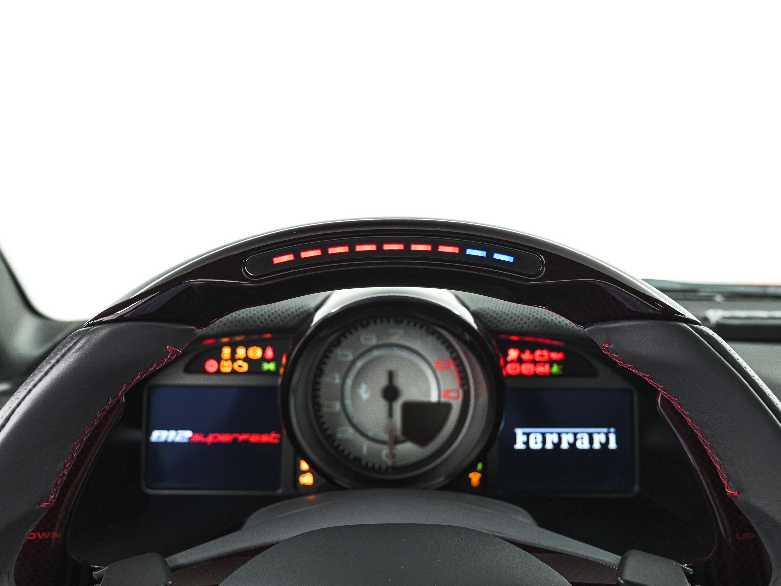 2021 Ferrari 812 Superfast — Photo 9 / 31
