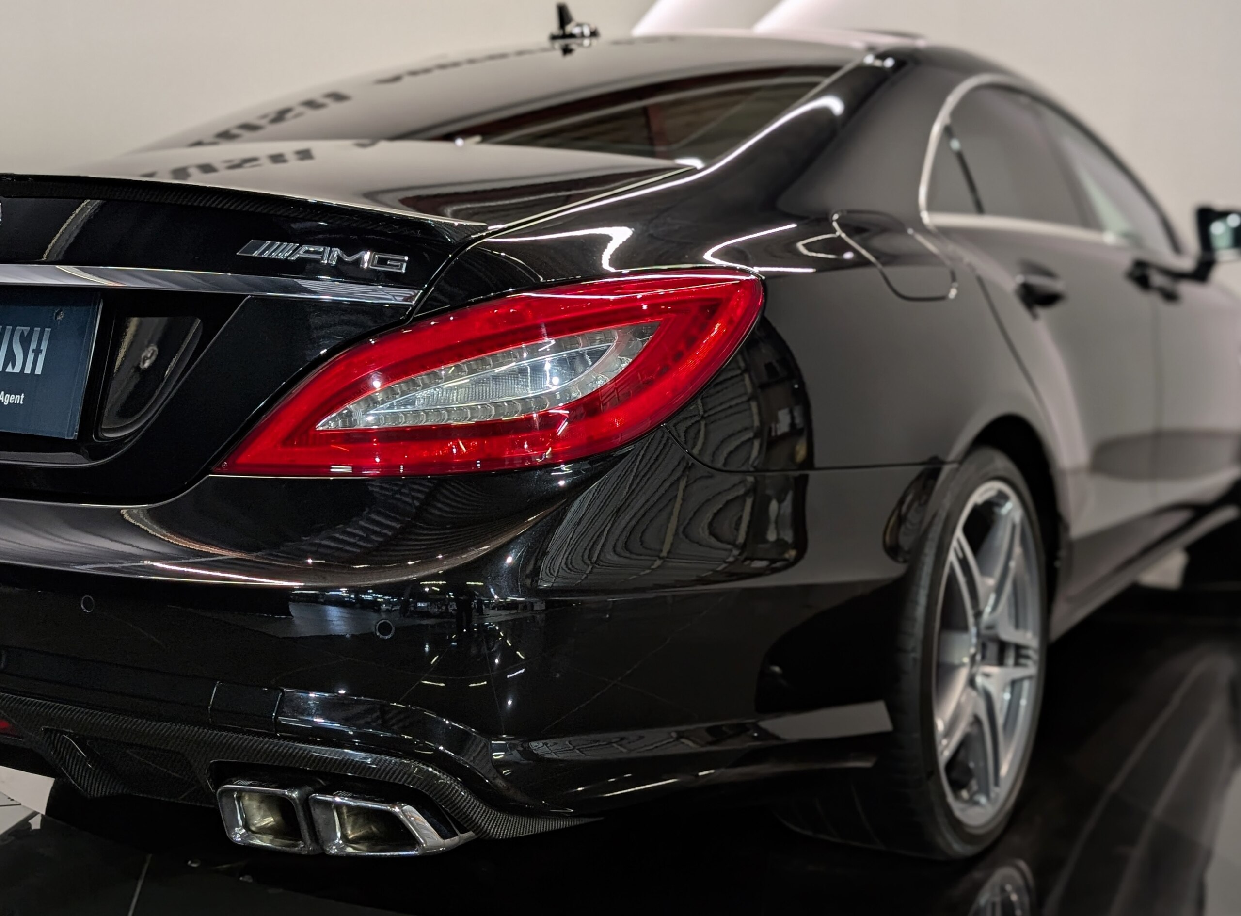 2012 Mercedes Benz CLS63 AMG — Photo 13 / 38