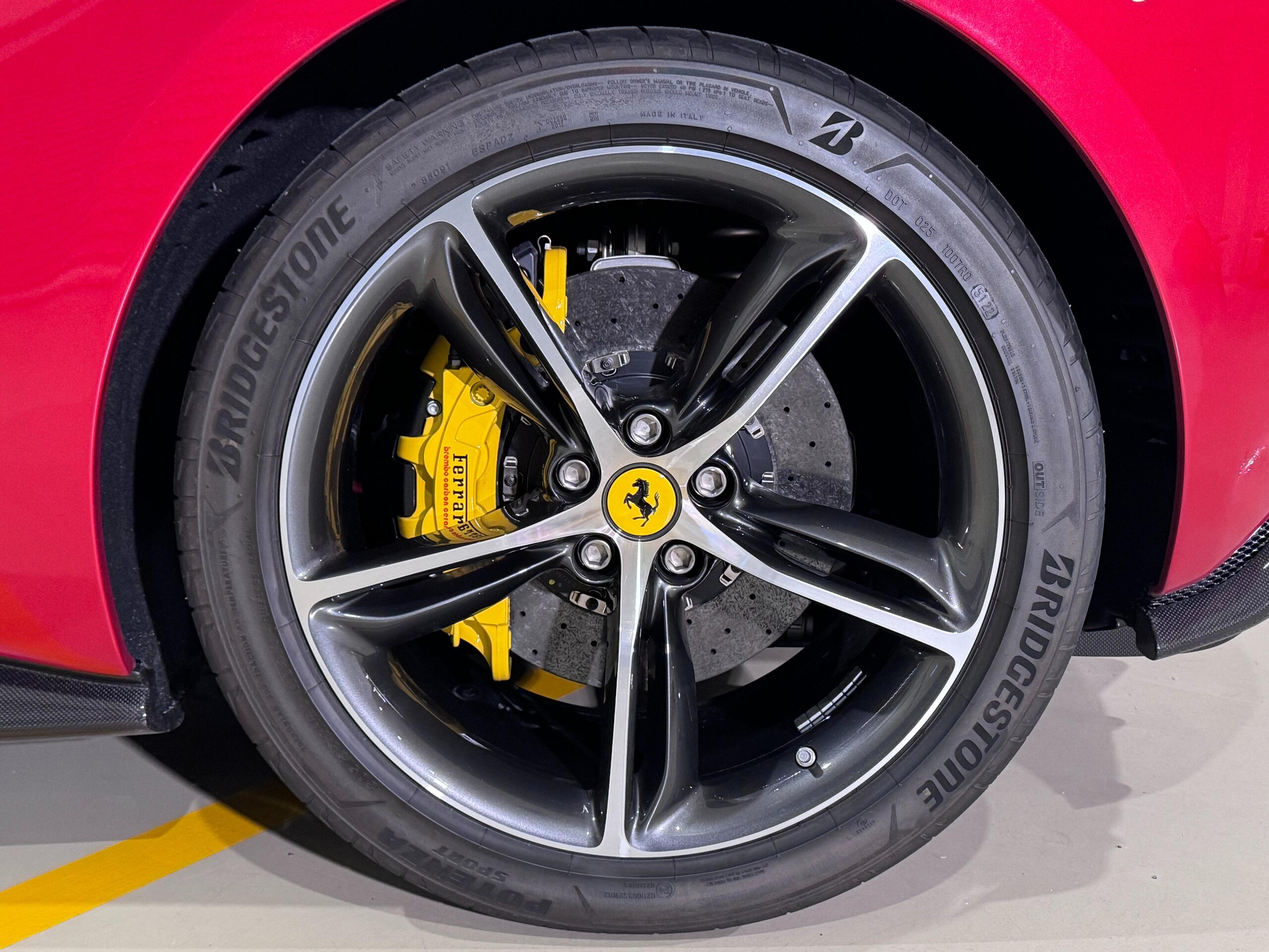 2023 Ferrari 296GTB — Photo 9 / 30