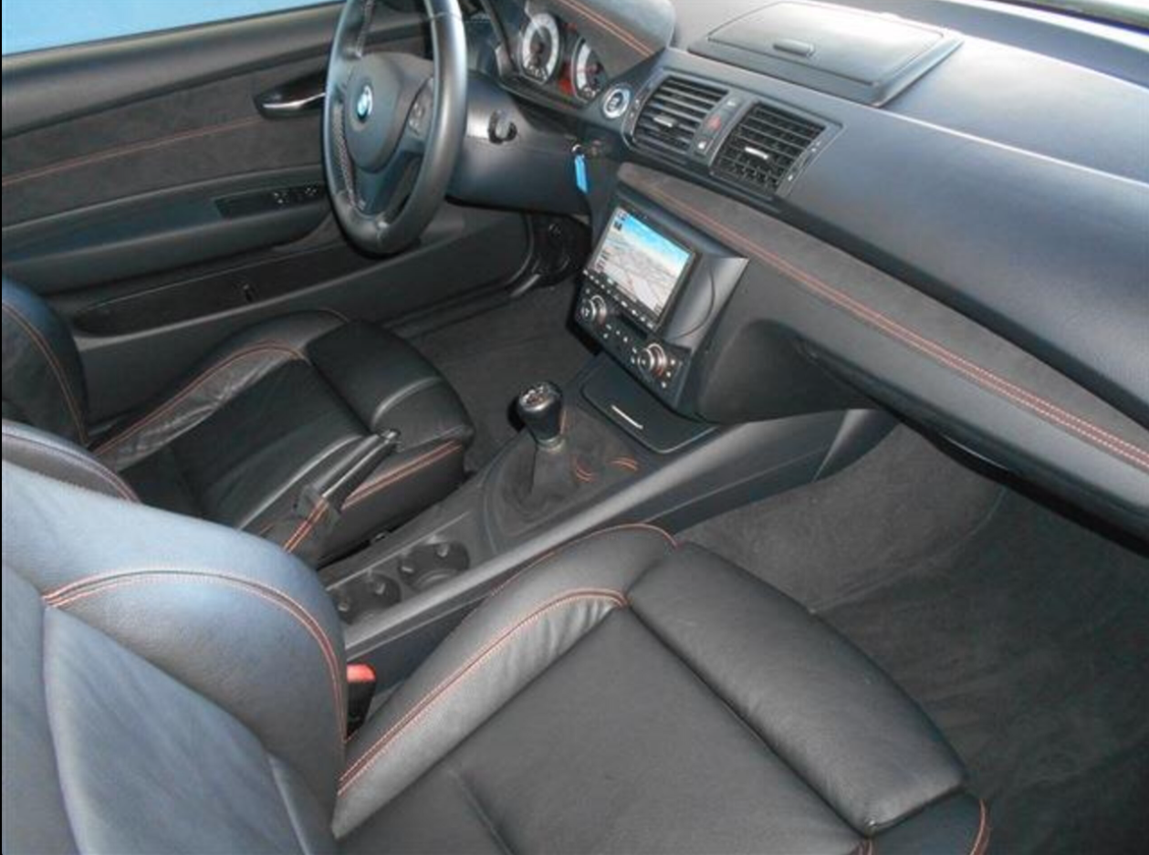 2011 BMW 1M Coupe — Photo 14 / 21