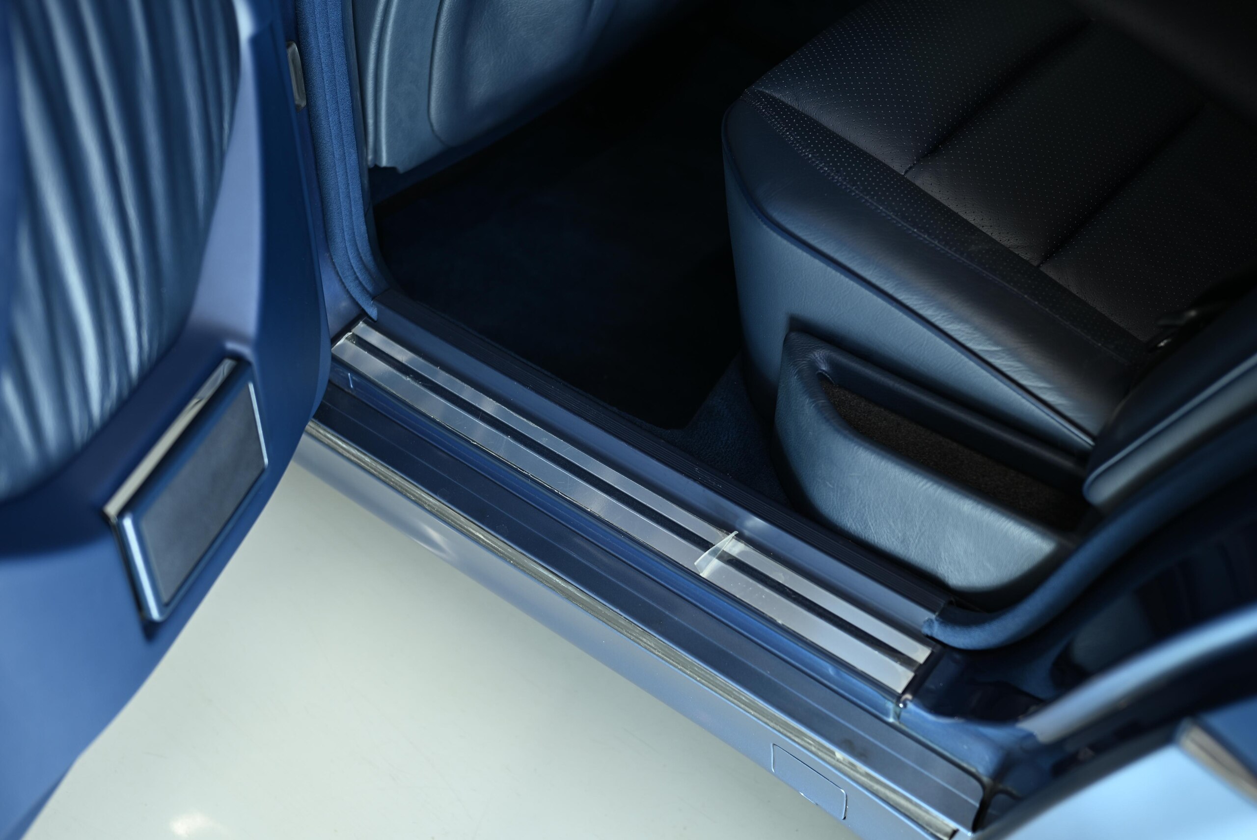 1994 Mercedes Benz E500 — Photo 35 / 74
