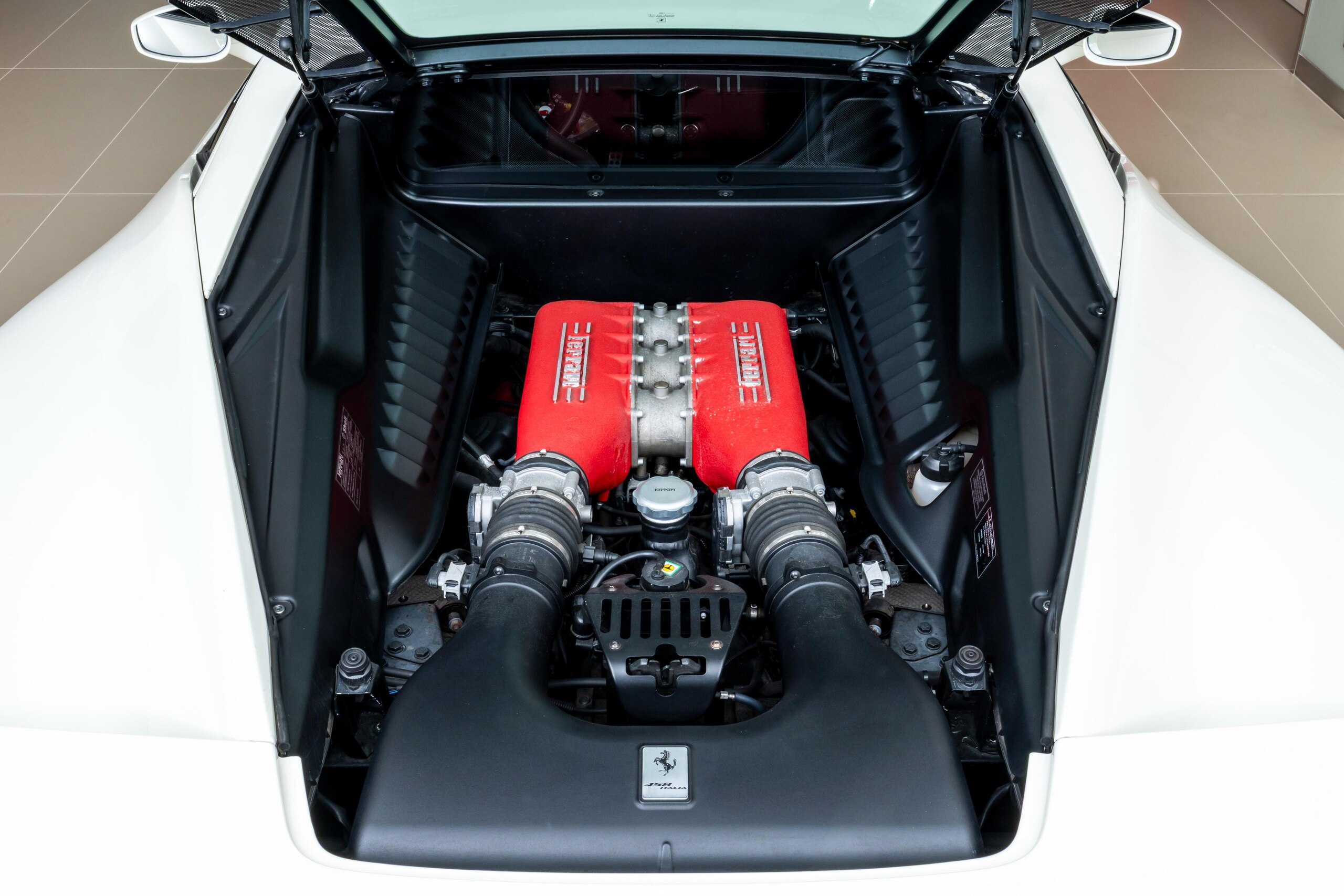 2011 Ferrari 458 Italia F1 DCT — Photo 22 / 24