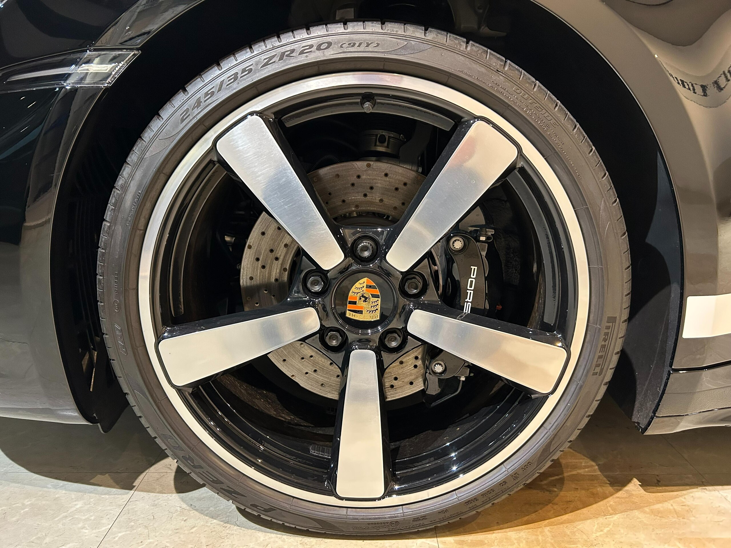 2020 Porsche 911 Targa 4S — Photo 11 / 78