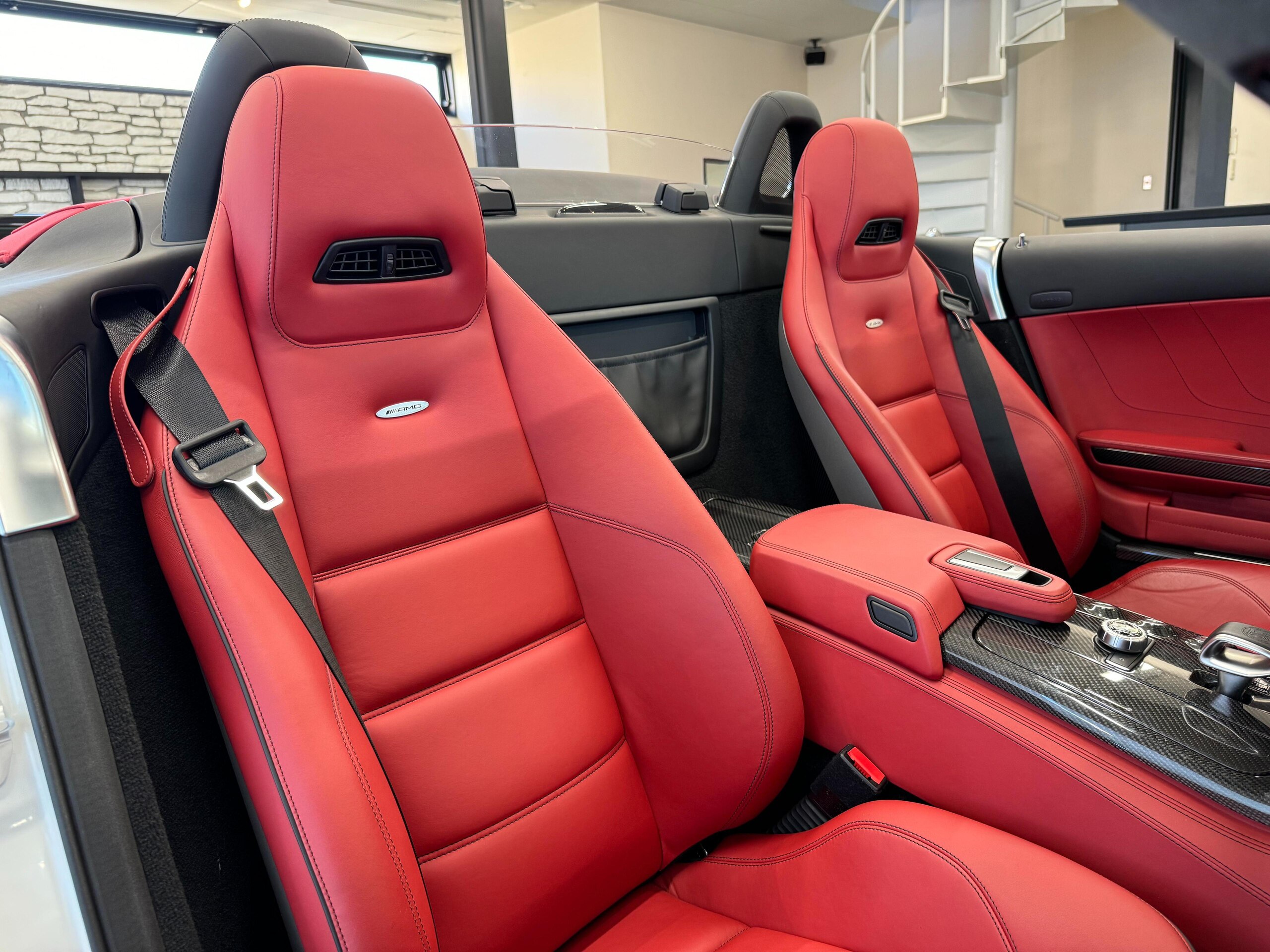 2012 Mercedes Benz SLS AMG Roadster — Photo 21 / 27