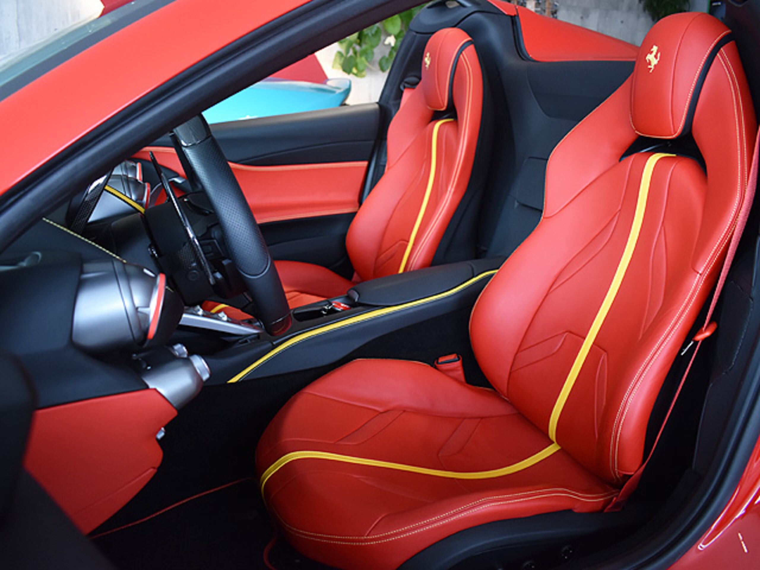 2021 Ferrari 812GTS — Photo 10 / 20
