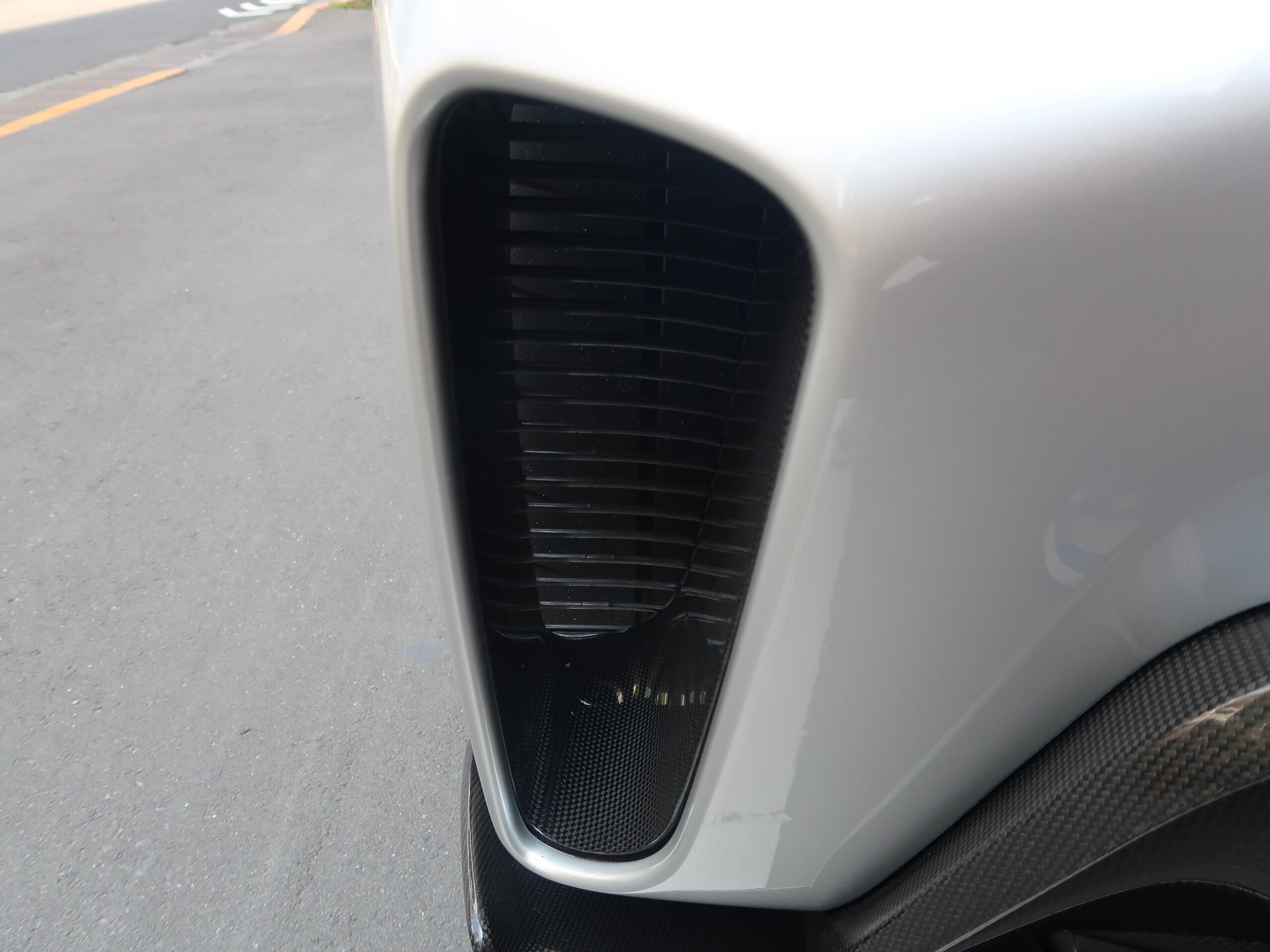 2020 Ferrari 488 Pista — Photo 27 / 53