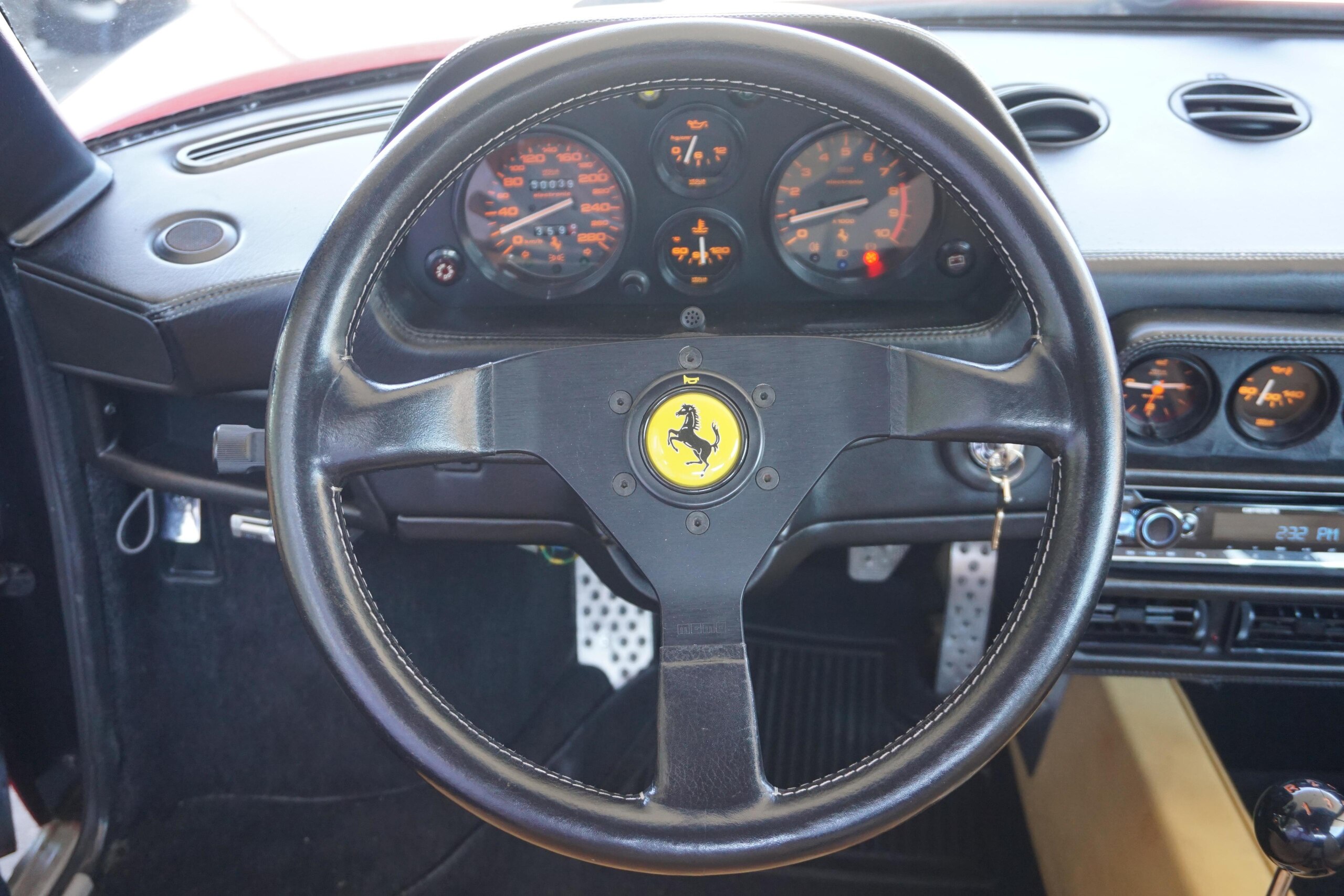1988 Ferrari 328 GTB — Photo 11 / 18